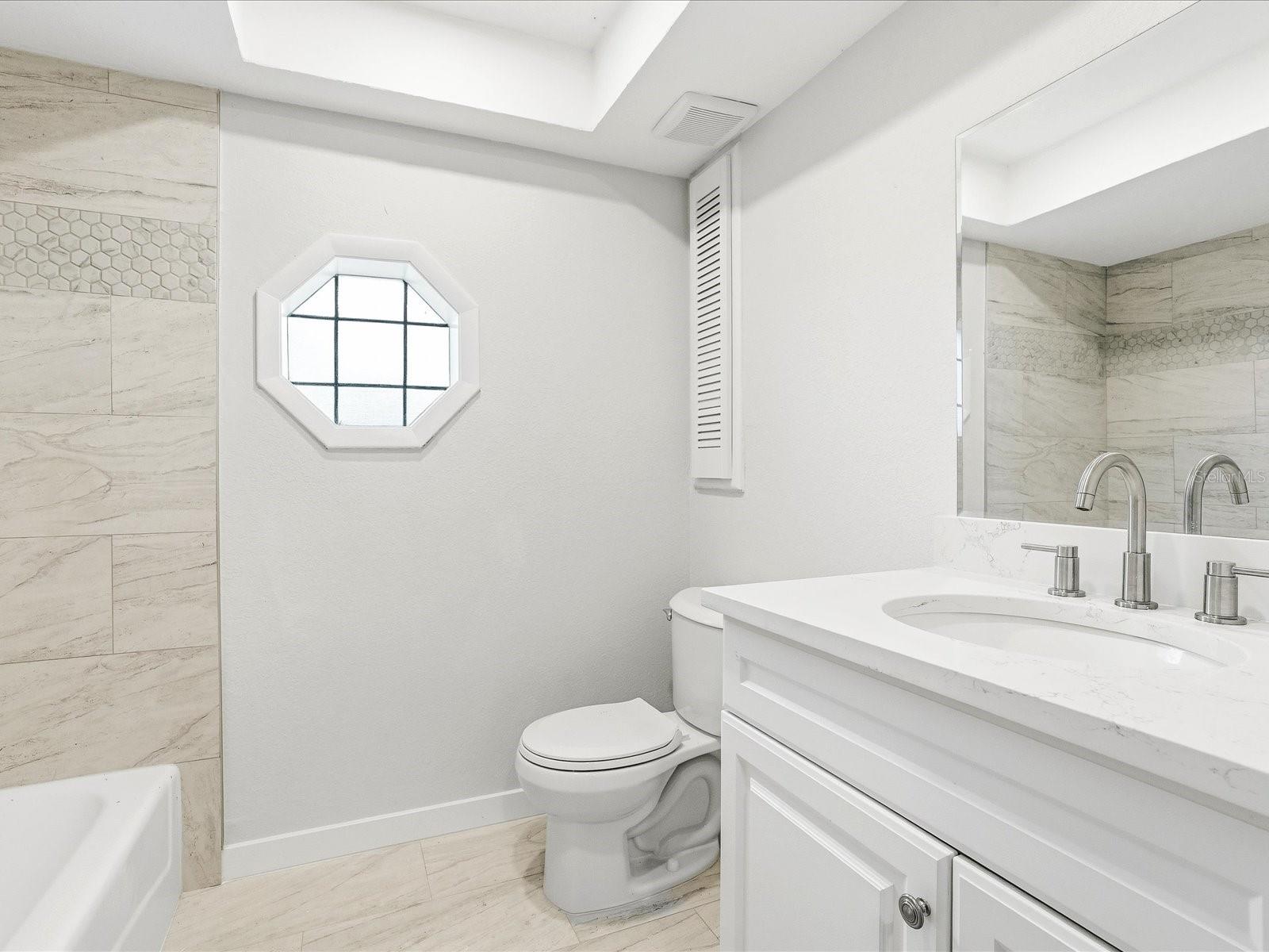 CHARLOTTE PARK - Residential