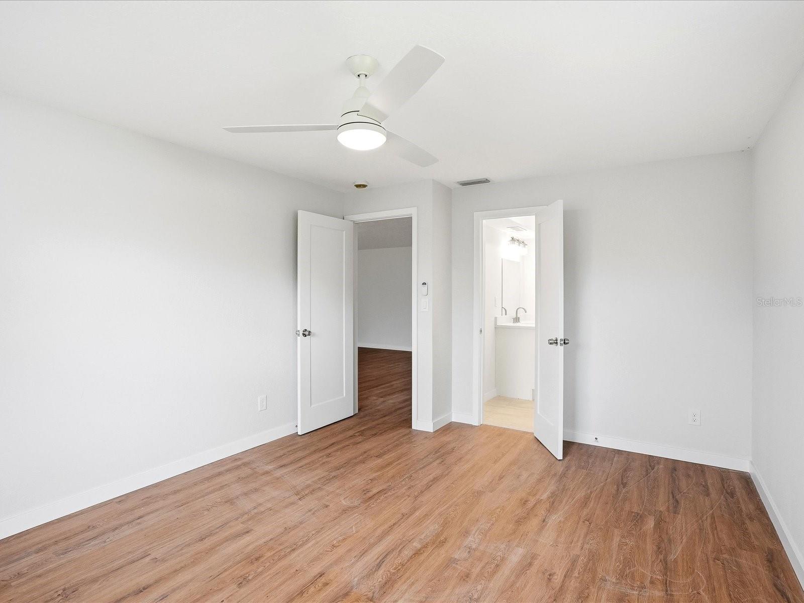 CHARLOTTE PARK - Residential