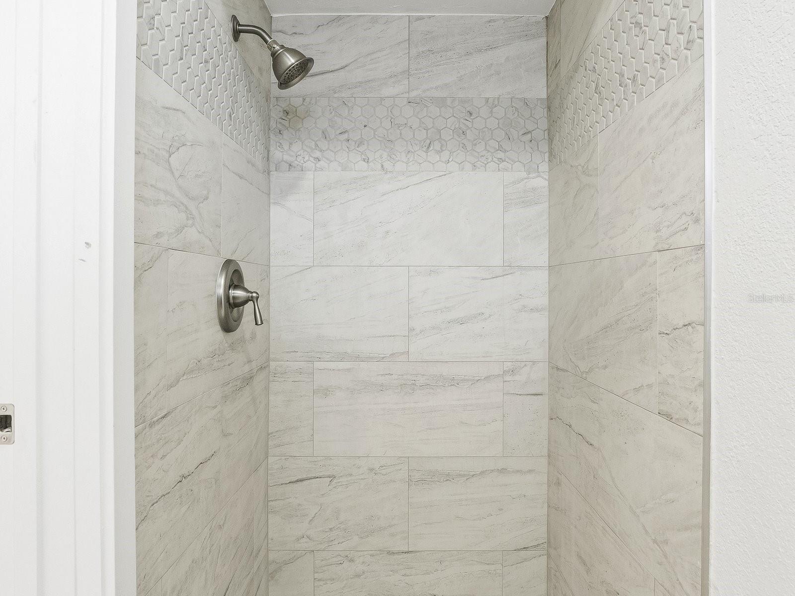 CHARLOTTE PARK - Residential