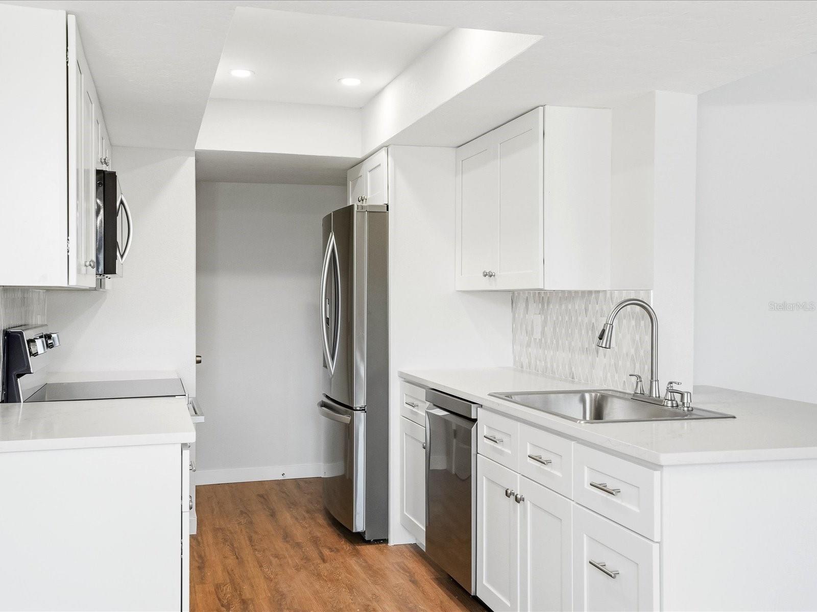 CHARLOTTE PARK - Residential