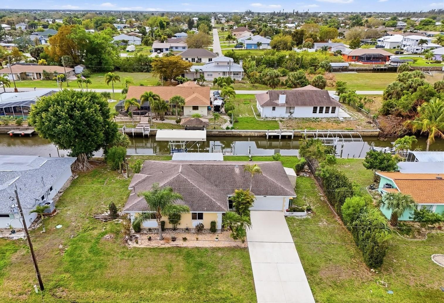 CHARLOTTE PARK - Residential