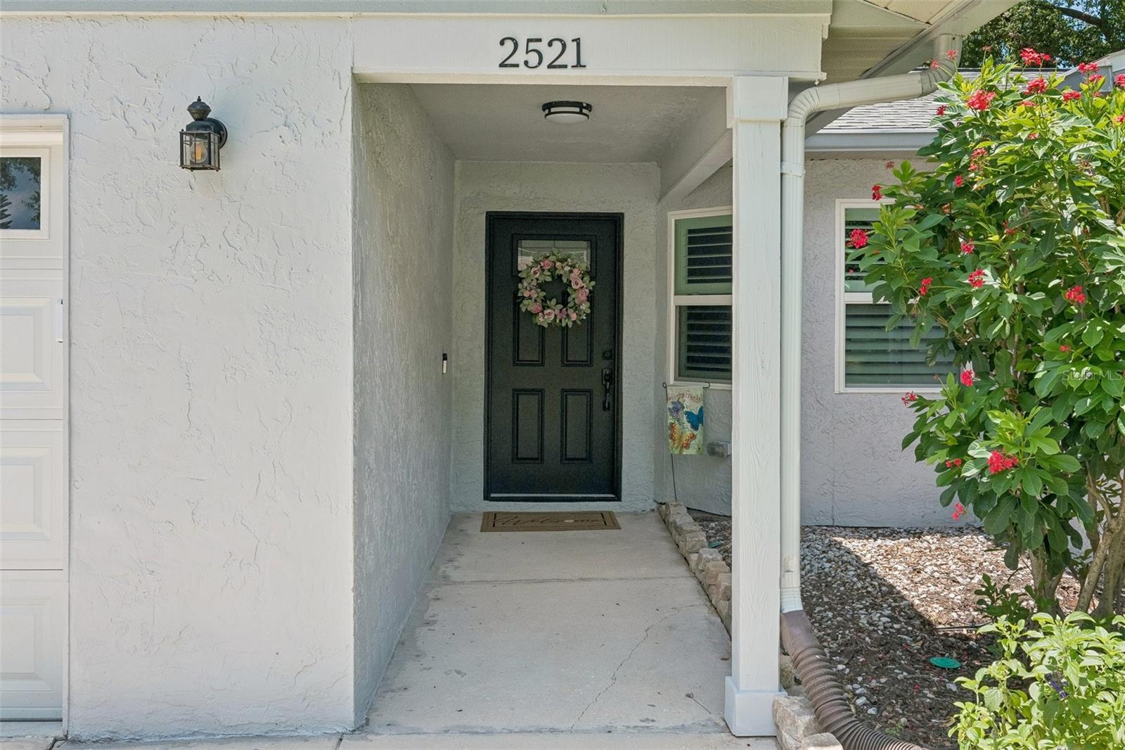 2521 GULFBREEZE CIRCLE