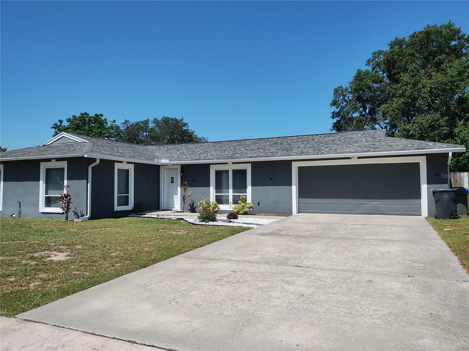 BEAUTIFUL 3/2 WITH 2 CAR GARAGE ON 1/4 ACRE LOT ON DEAD END STREET. NO HOA, NO CDD, NO FLOOD INURANCE NEEDED. LARGE OVERSIZED 24X19 GARAGE AND VERY LARGE BACKYARD WITH SCREENED IN PATIO AND FENCING. ALMOST NEW ROOF, GRANITE COUNTERTOPS AND NEW CARPET IN LIVING ROOM MAKE THIS A MUST SEE. SCHEDULE YOUR SHOWING TODAY.