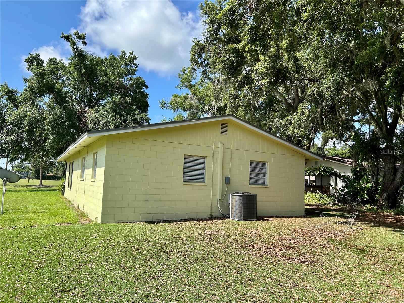 304 BELL STREET