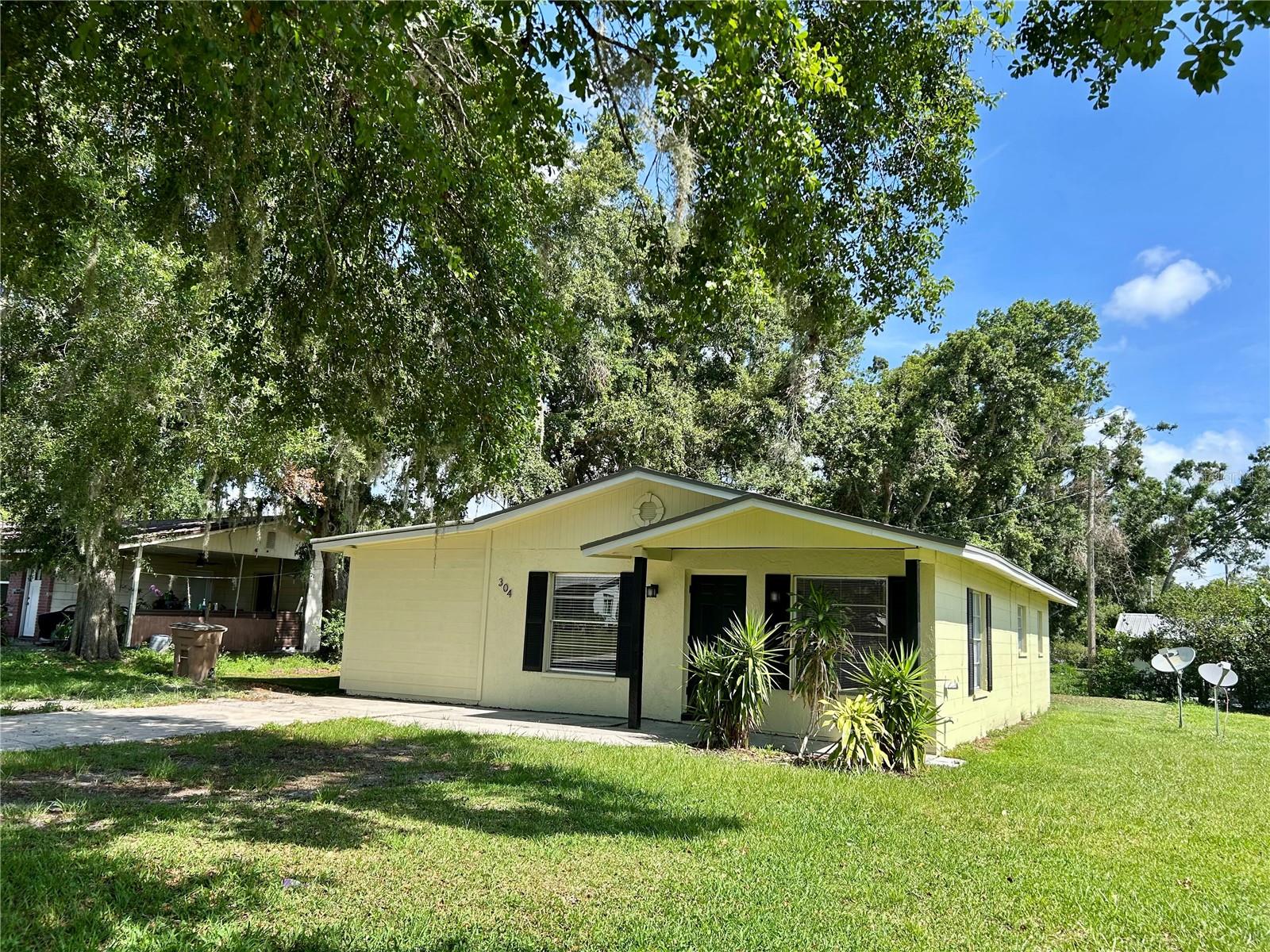 304 BELL STREET