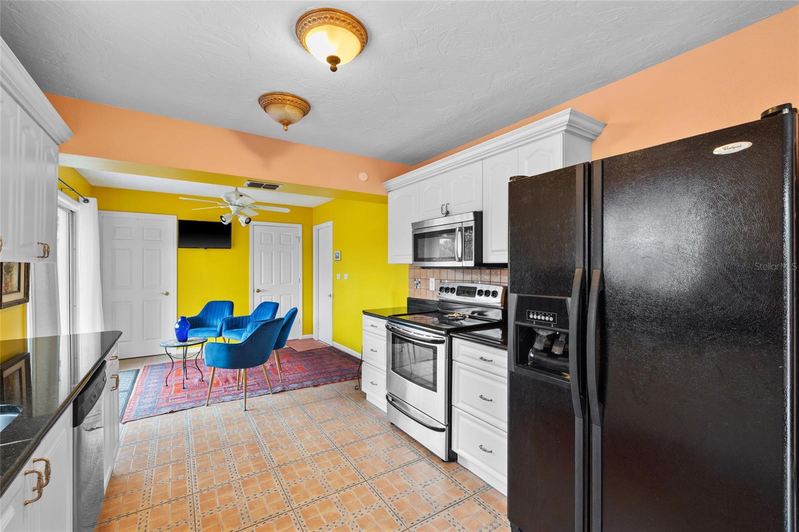 HUNTERS GROVE - Residential