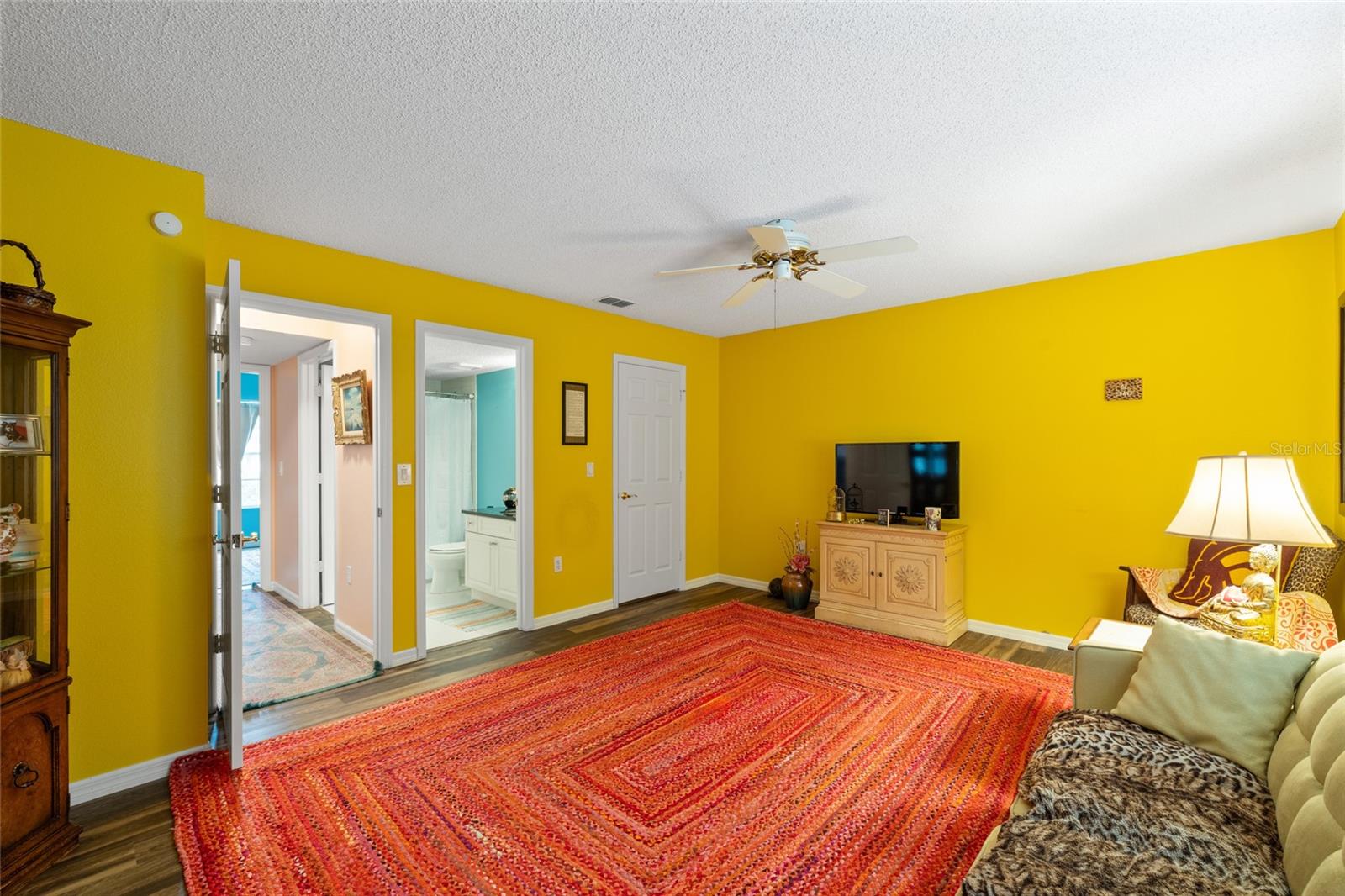 HUNTERS GROVE - Residential