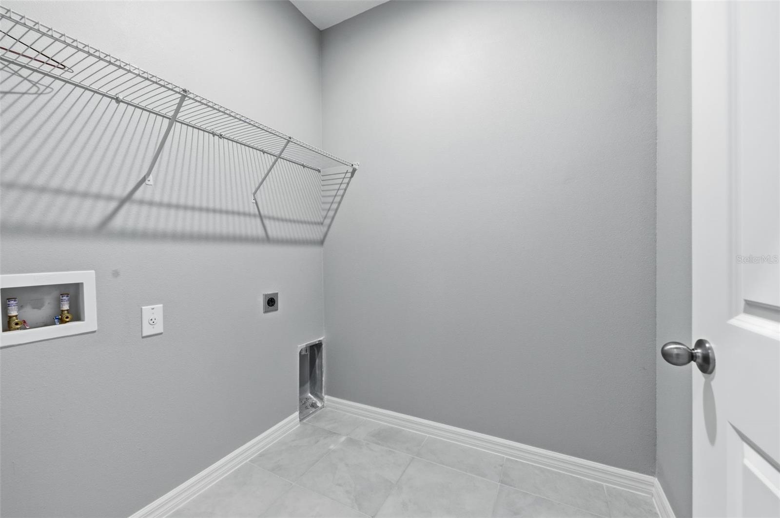 LEGENDS POINTE - Residential