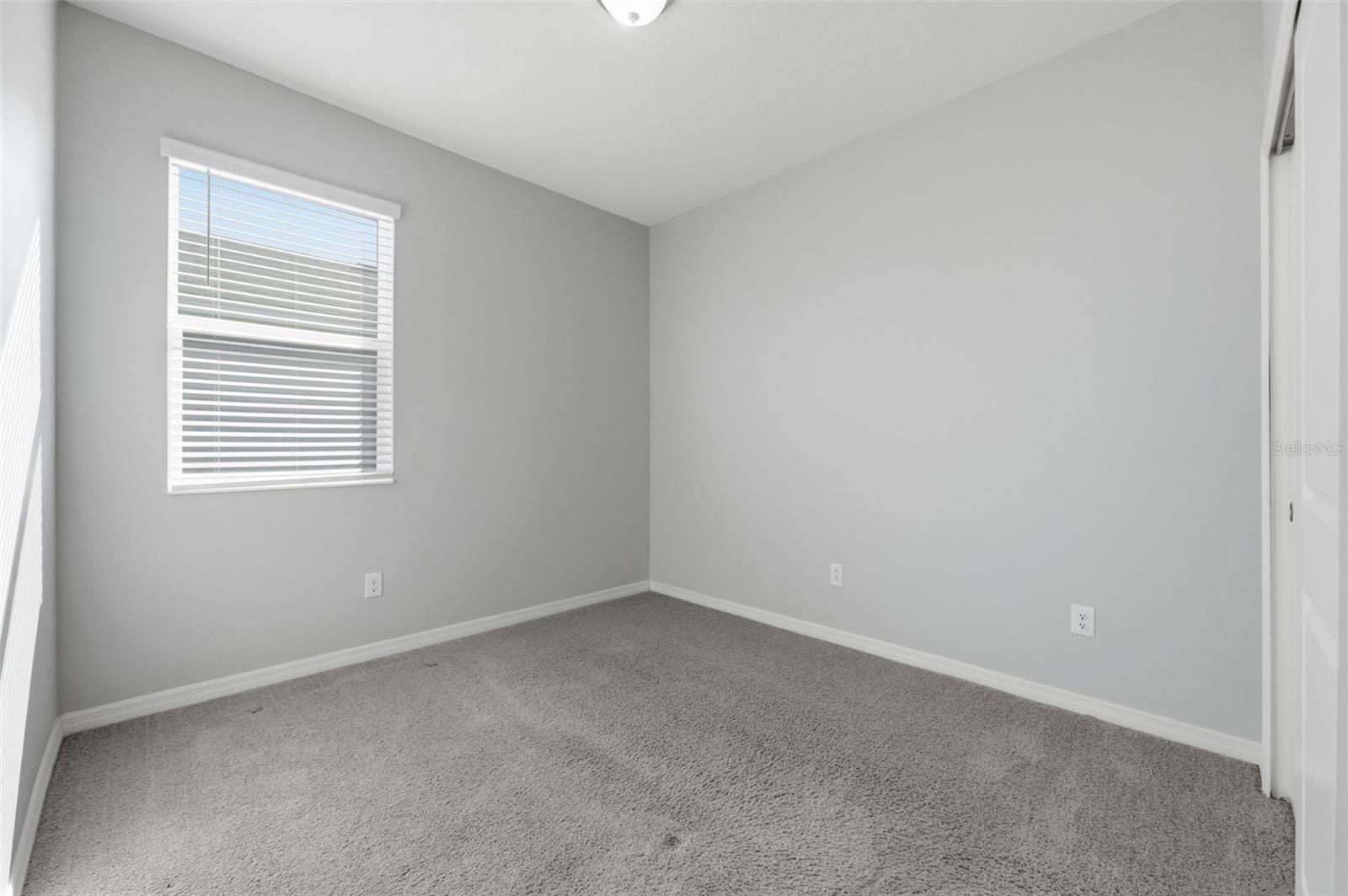 LEGENDS POINTE - Residential