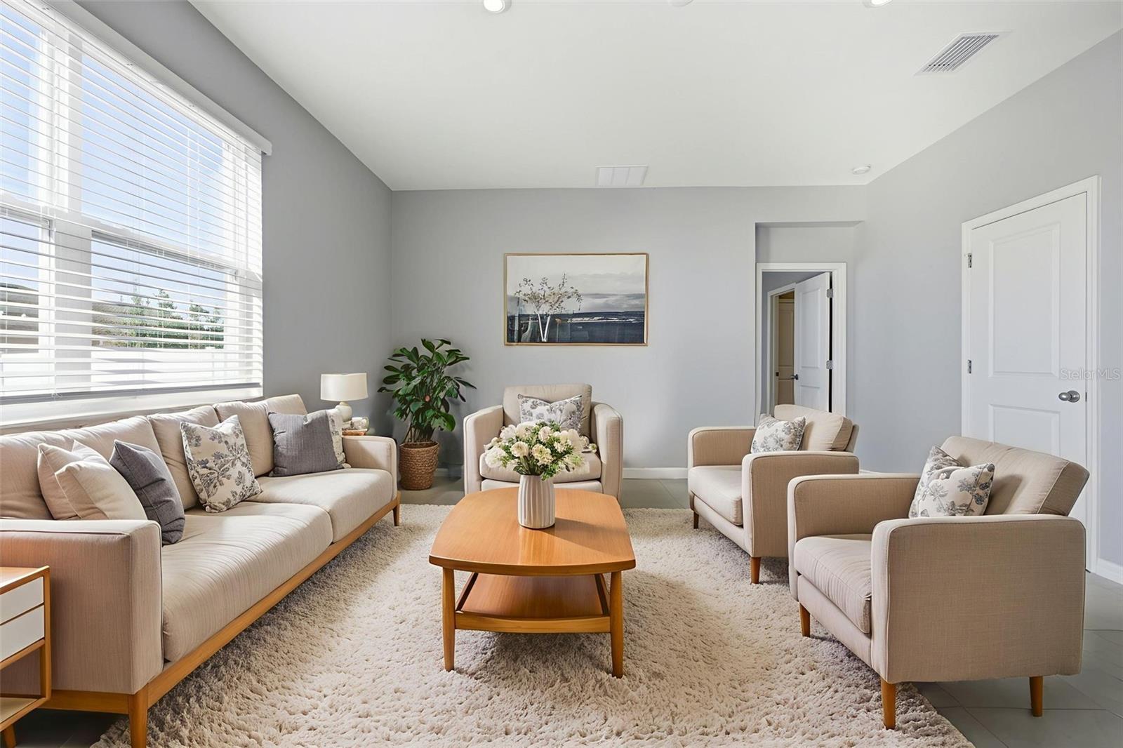 LEGENDS POINTE - Residential