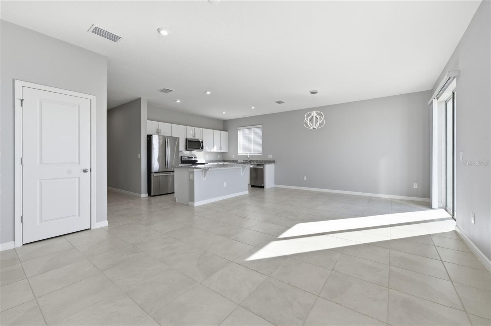 LEGENDS POINTE - Residential