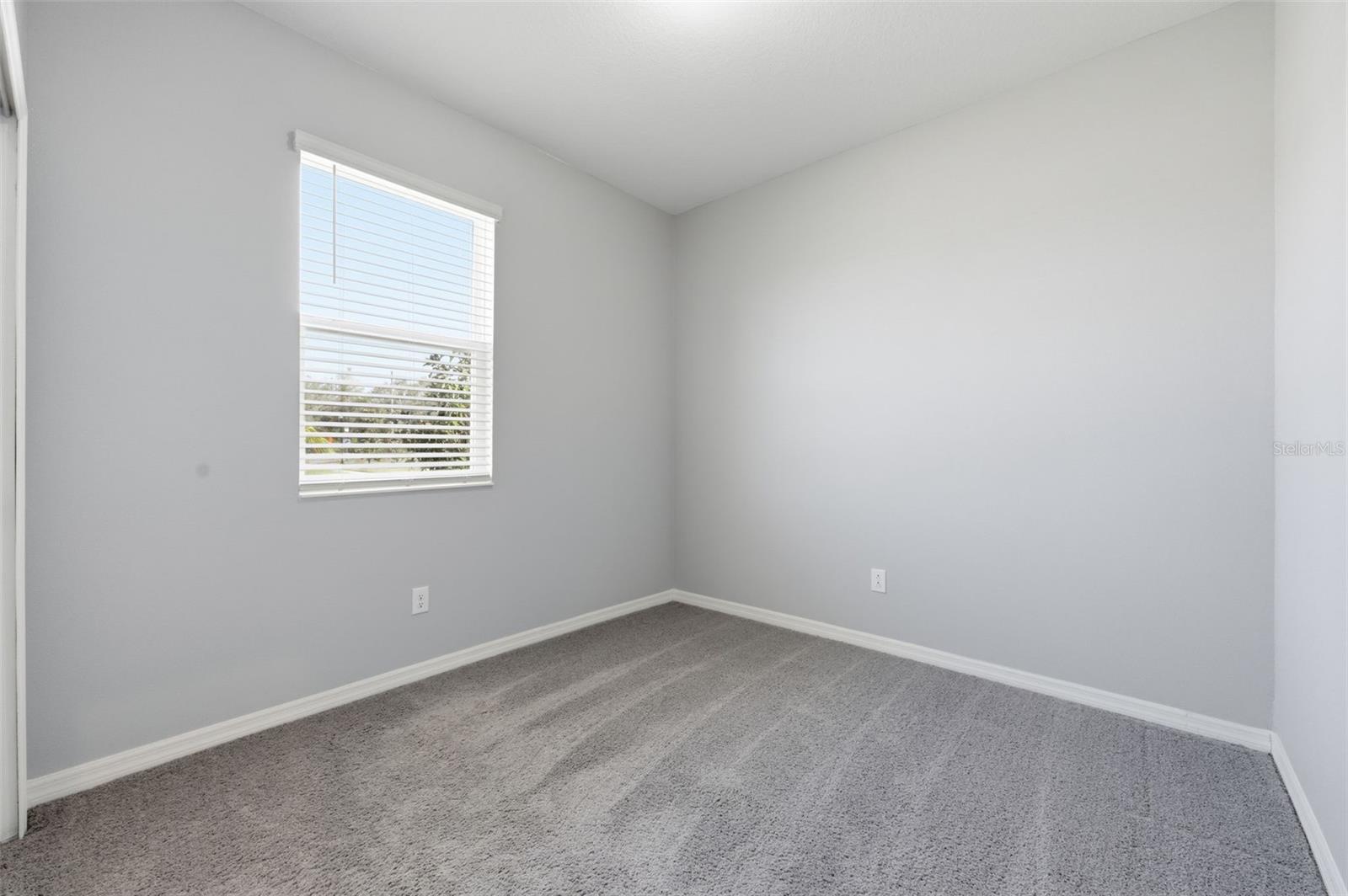 LEGENDS POINTE - Residential