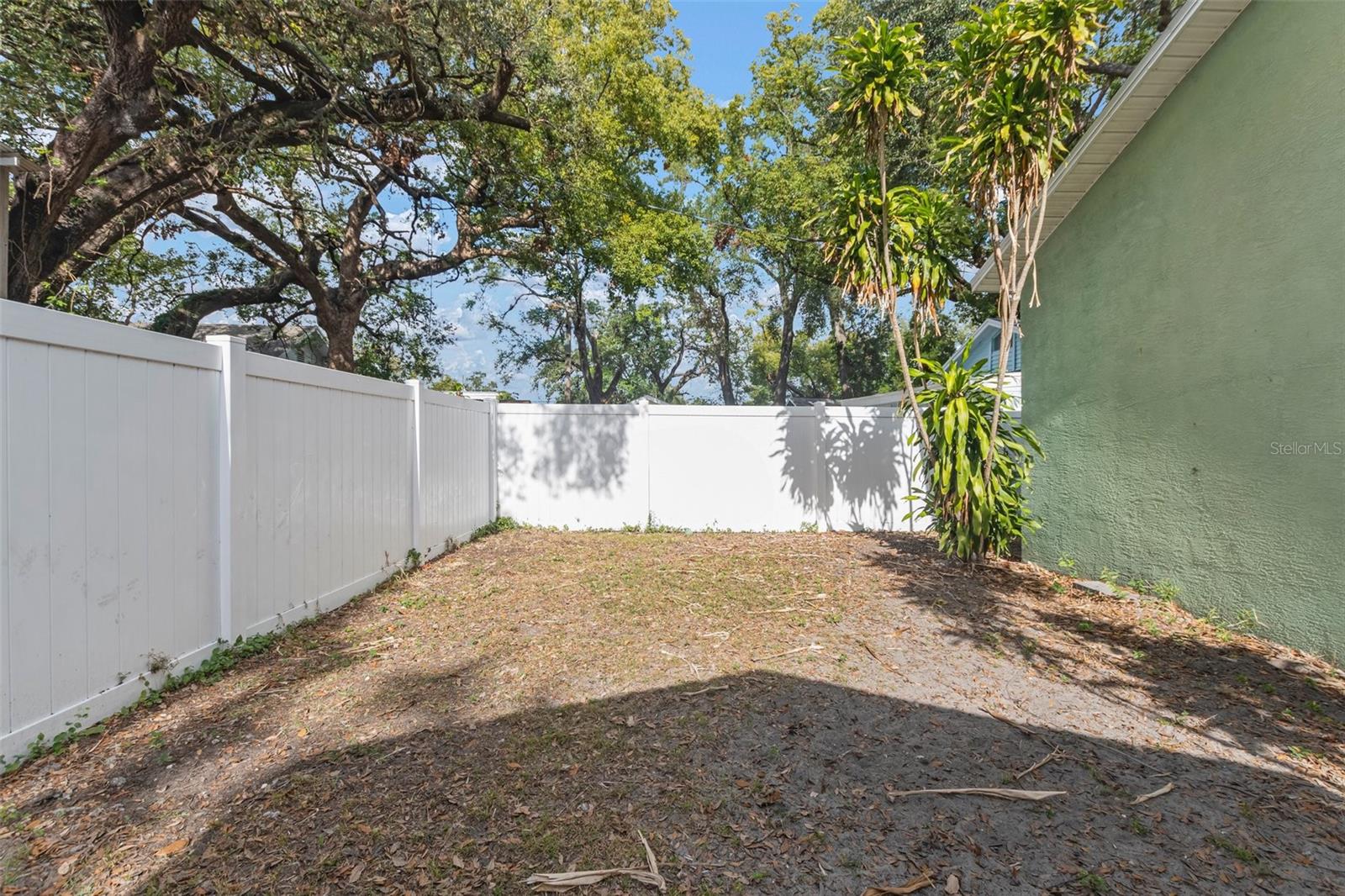 ARLINGTON HEIGHTS - Residential Lease