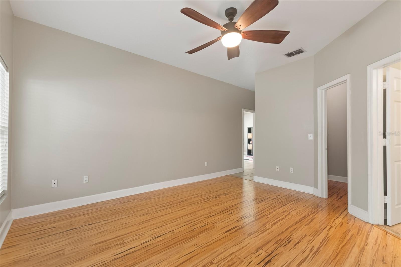 ARLINGTON HEIGHTS - Residential Lease