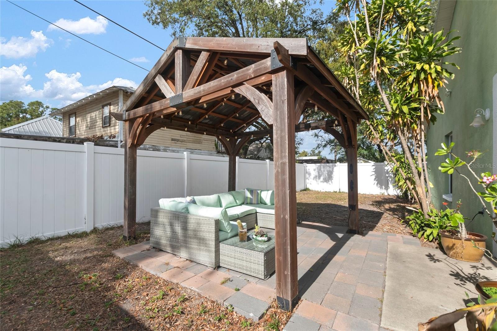 ARLINGTON HEIGHTS - Residential Lease