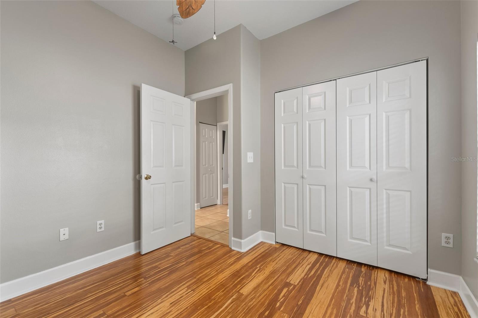 ARLINGTON HEIGHTS - Residential Lease