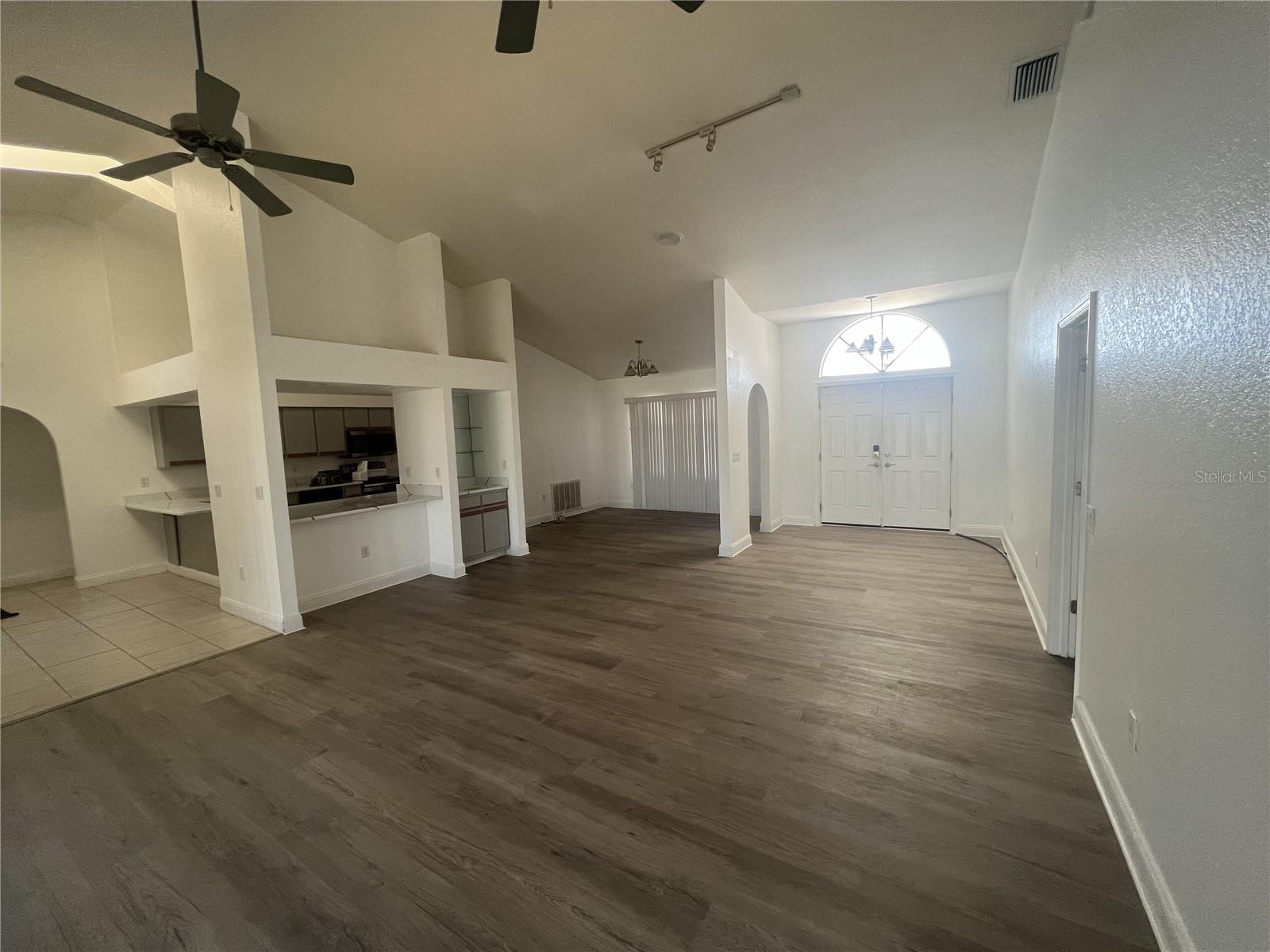 2092 RIO DE JANEIRO AVENUE