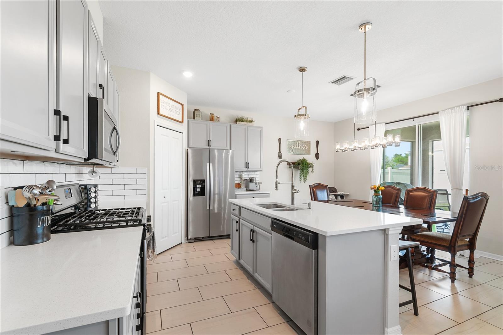 ARTISAN LAKES EAVES BEND PH I SP A-K - Residential