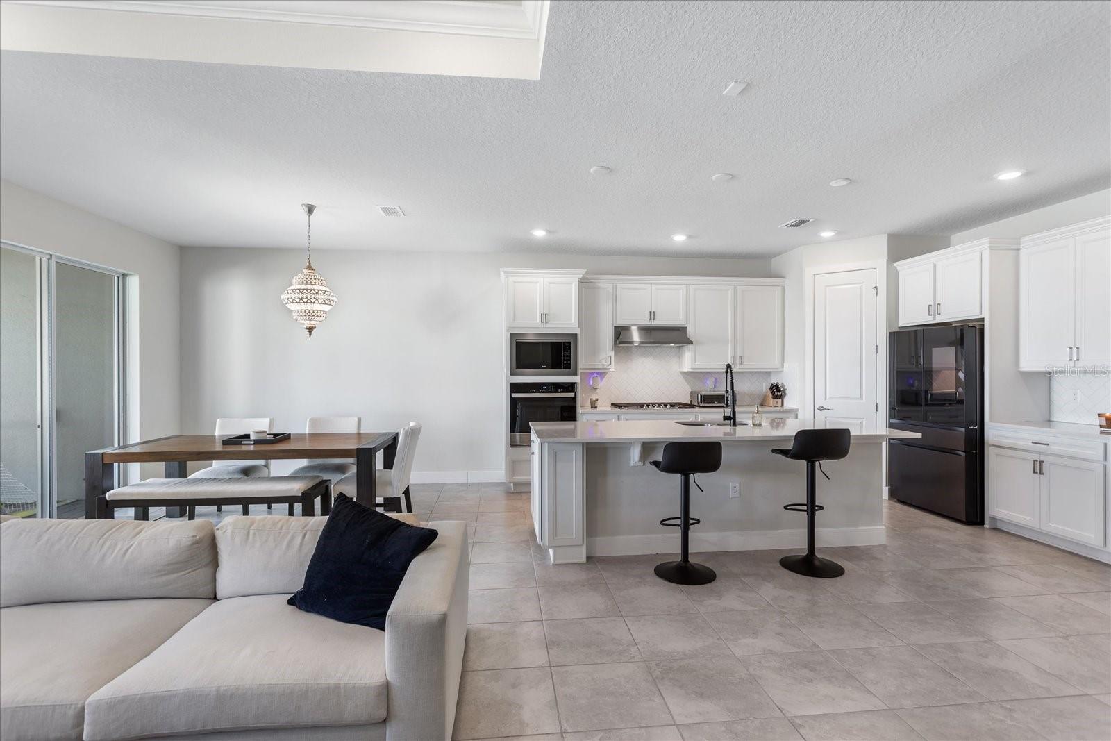 WINDING MEADOWS - Residential