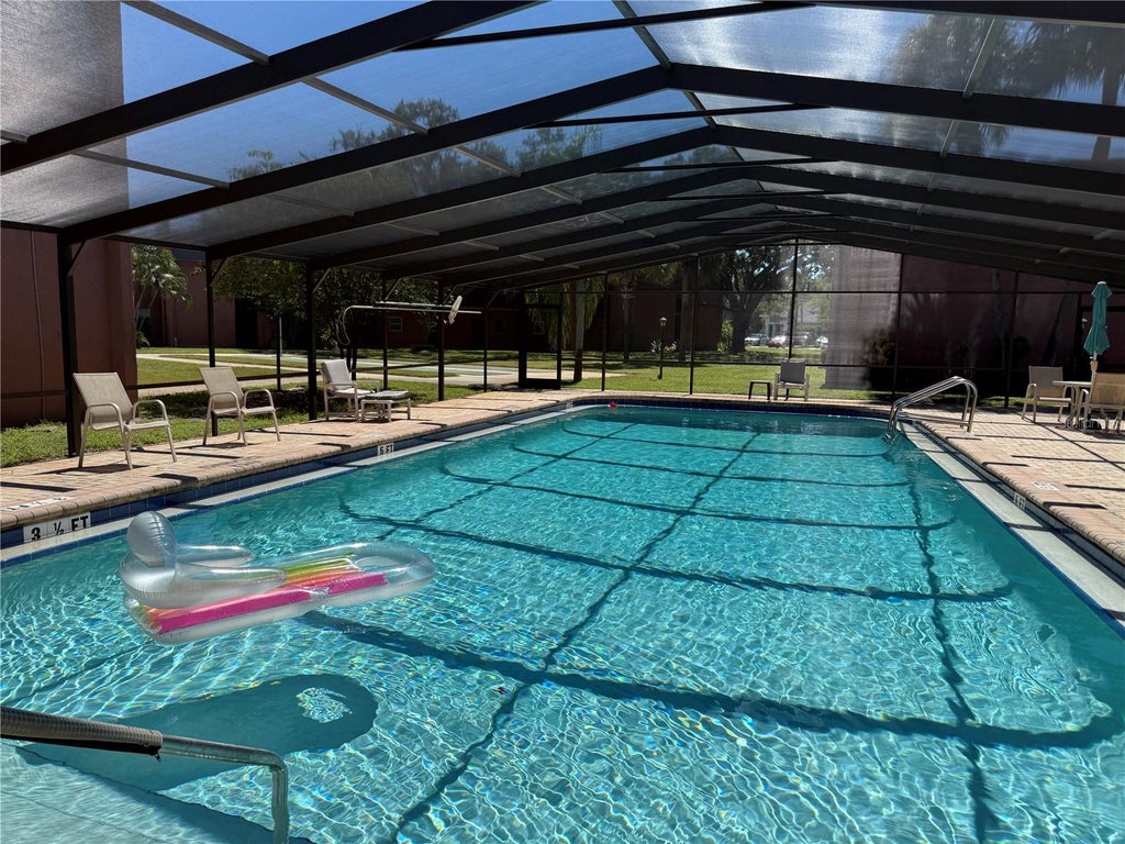 Photo of 4805 Alt 19 #422, Palm Harbor, FL 34683 (MLS # W7889990)