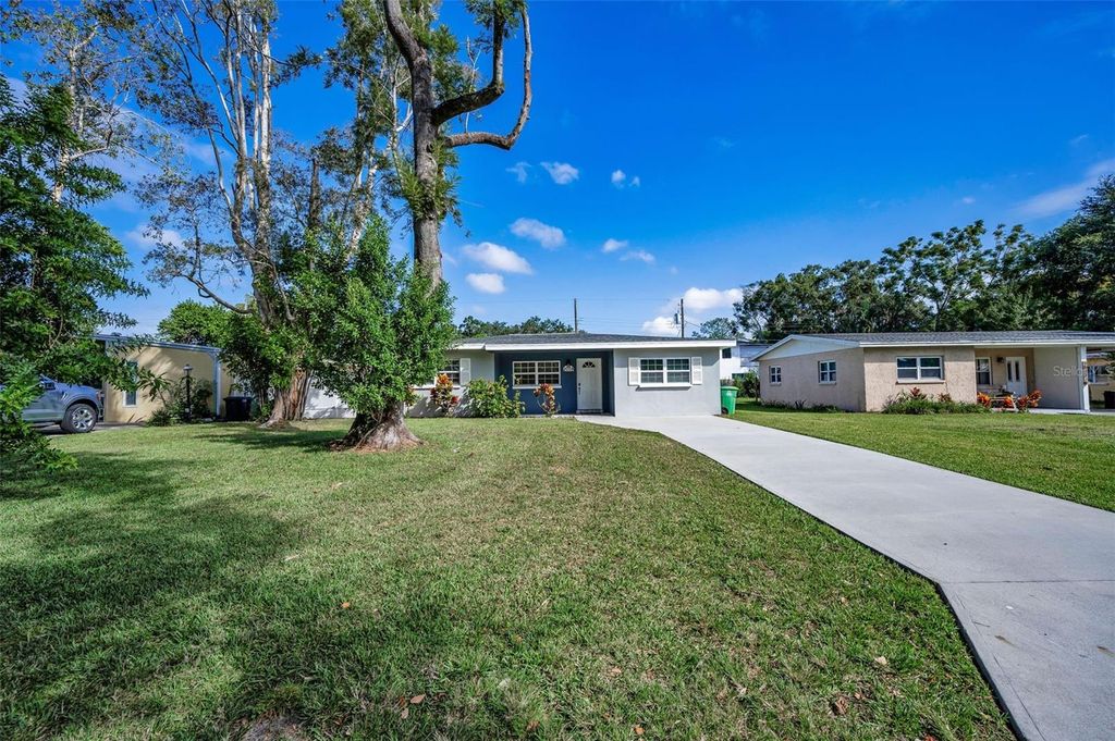 Photo of 2008 Lake Citrus Drive, Clearwater, FL 33763 (MLS # TB8434873)