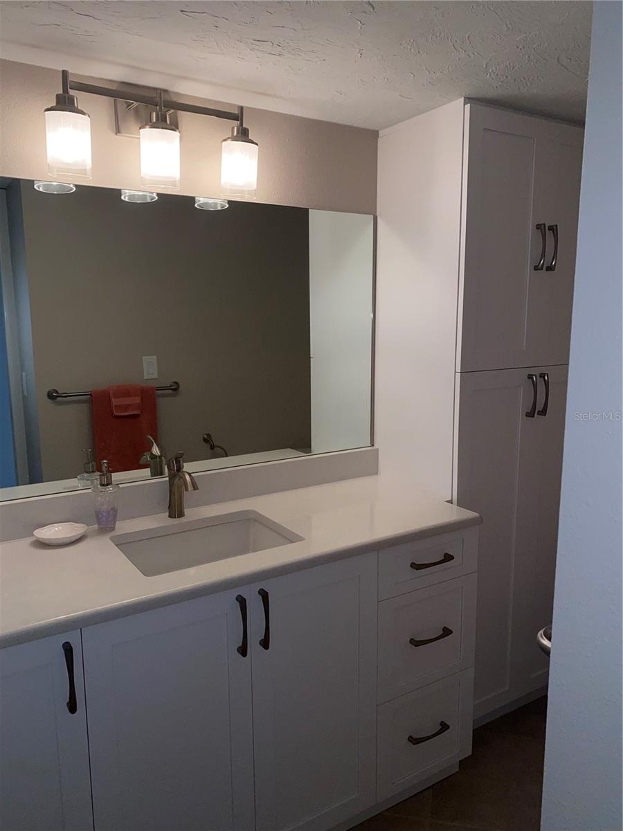 VALENCIA CONDO APTS - Residential Lease