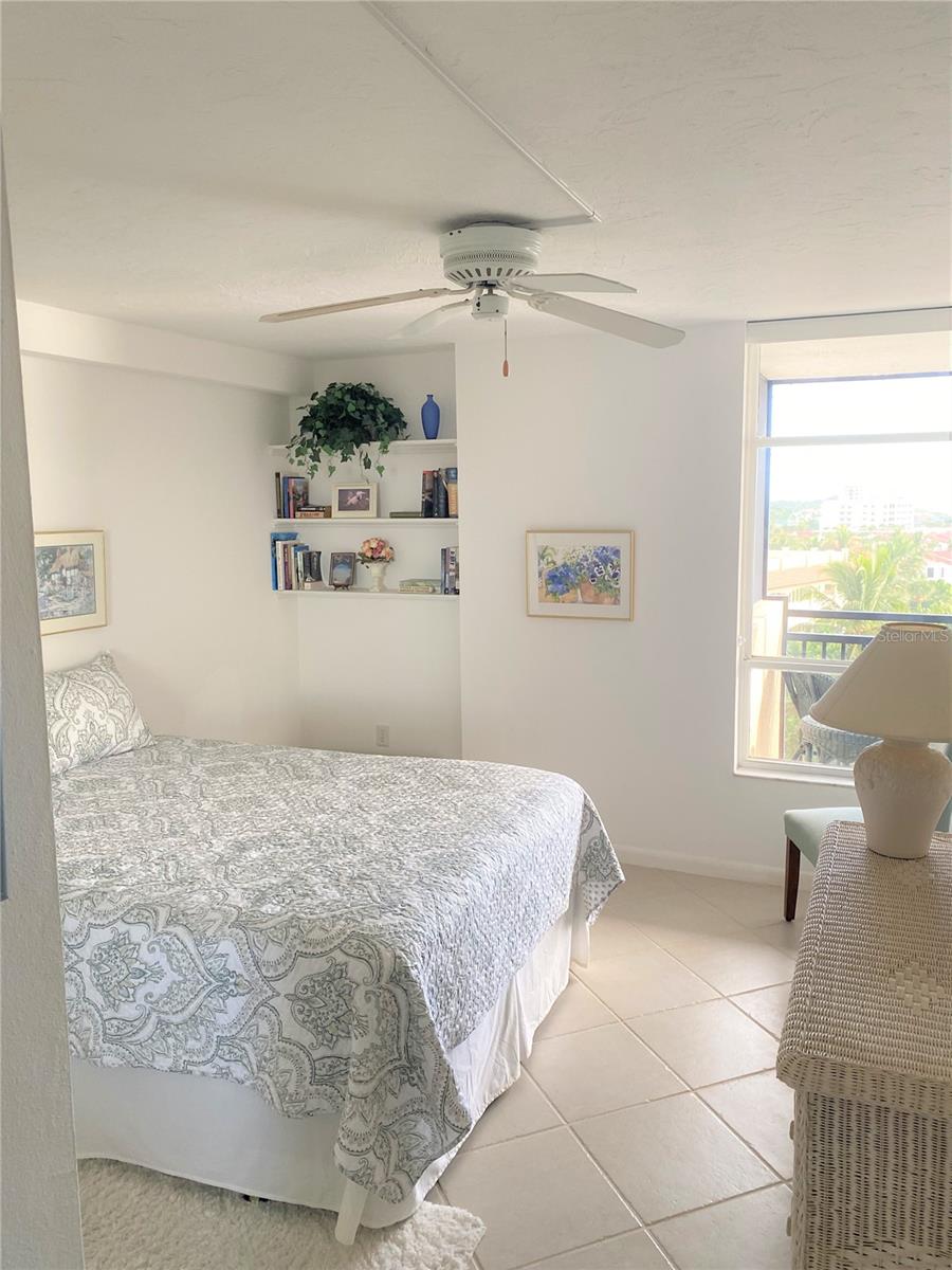 VALENCIA CONDO APTS - Residential Lease