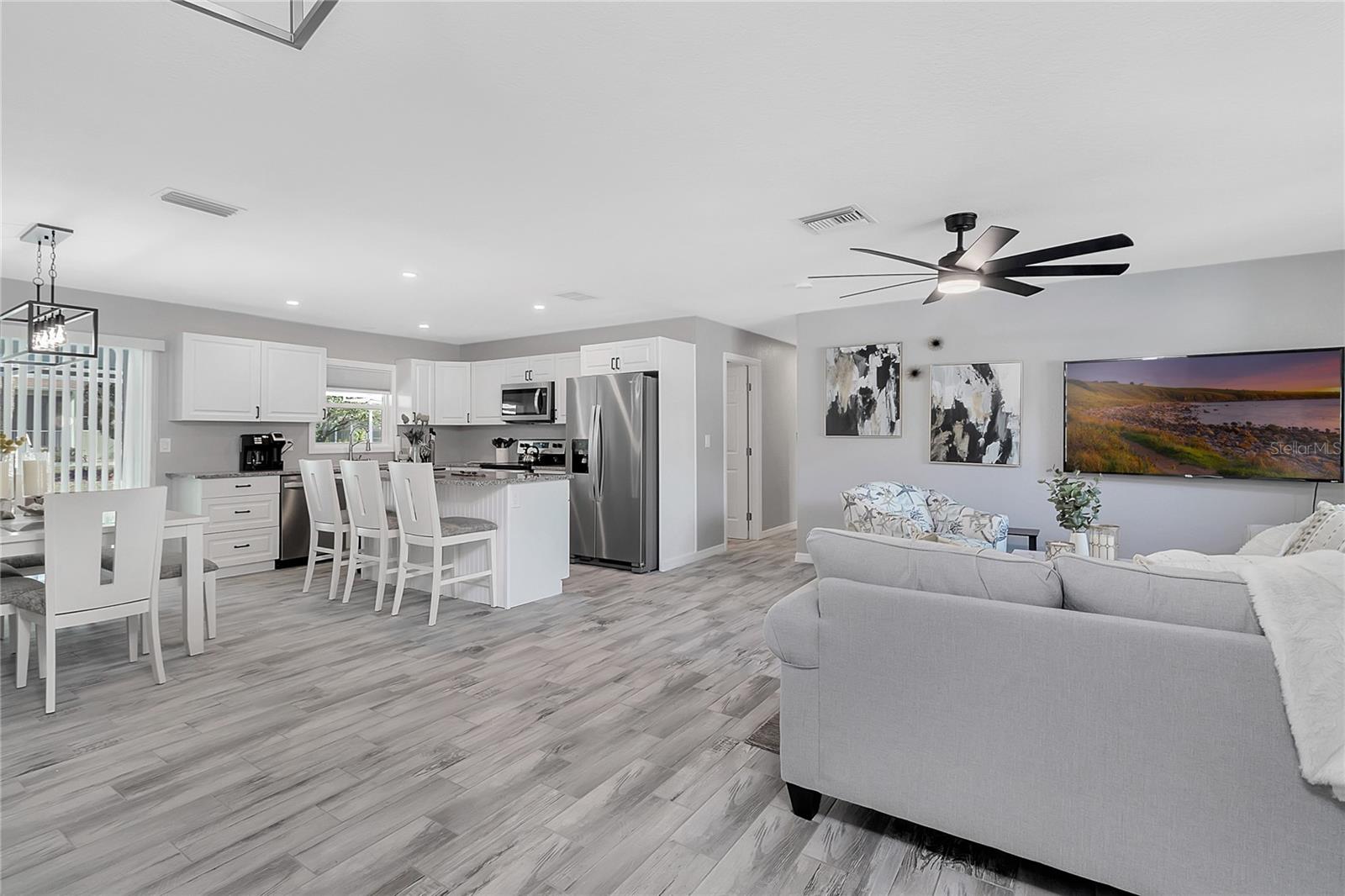 ROTONDA WEST OAKLAND HILLS - Residential Lease