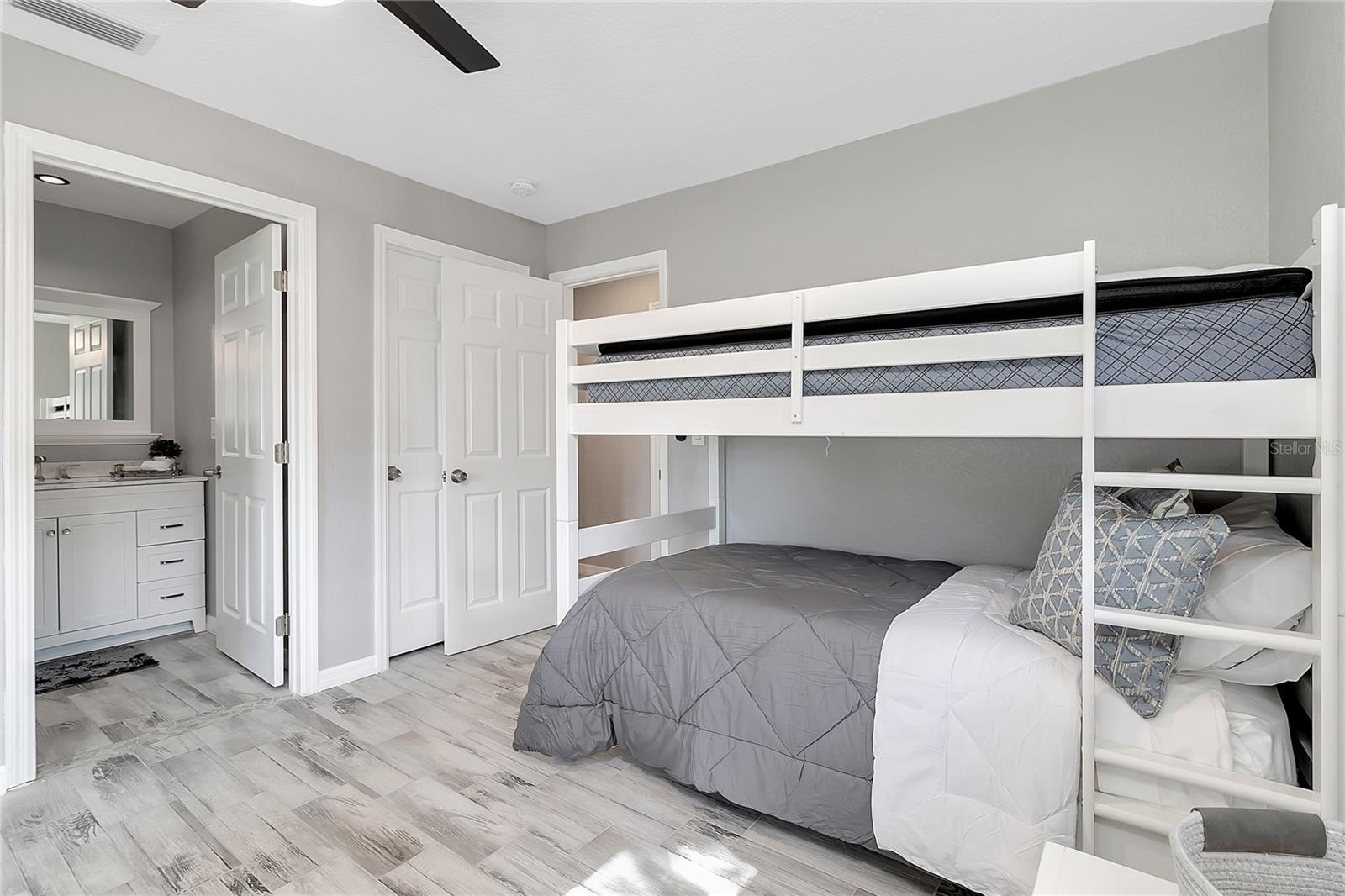 ROTONDA WEST OAKLAND HILLS - Residential Lease