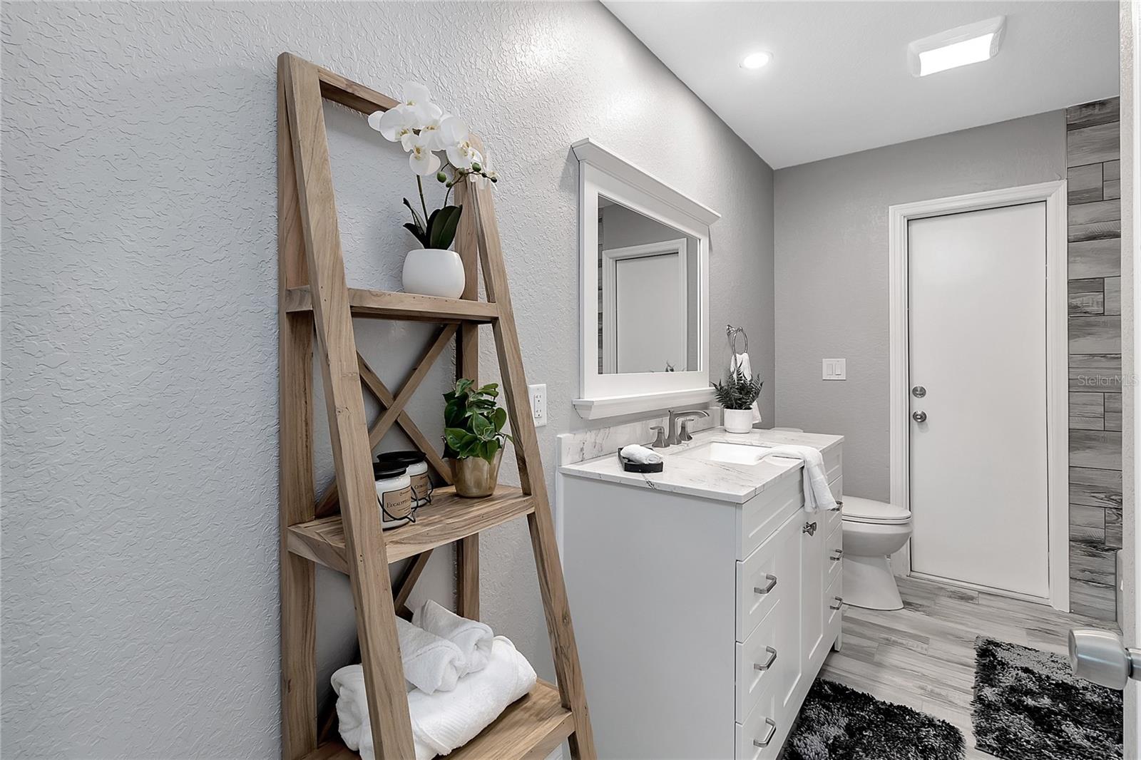 ROTONDA WEST OAKLAND HILLS - Residential Lease