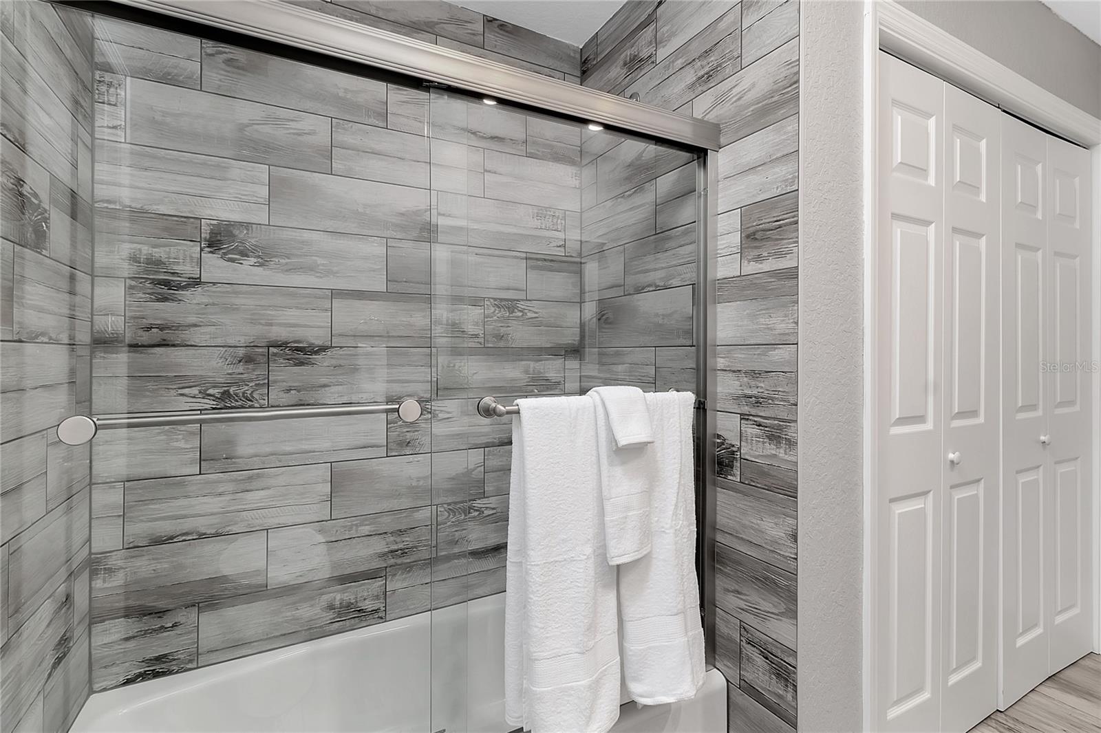 ROTONDA WEST OAKLAND HILLS - Residential Lease