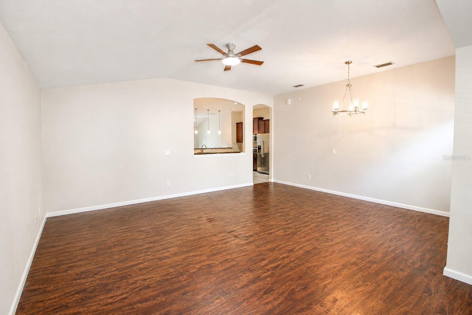 8135 NW 54TH STREET