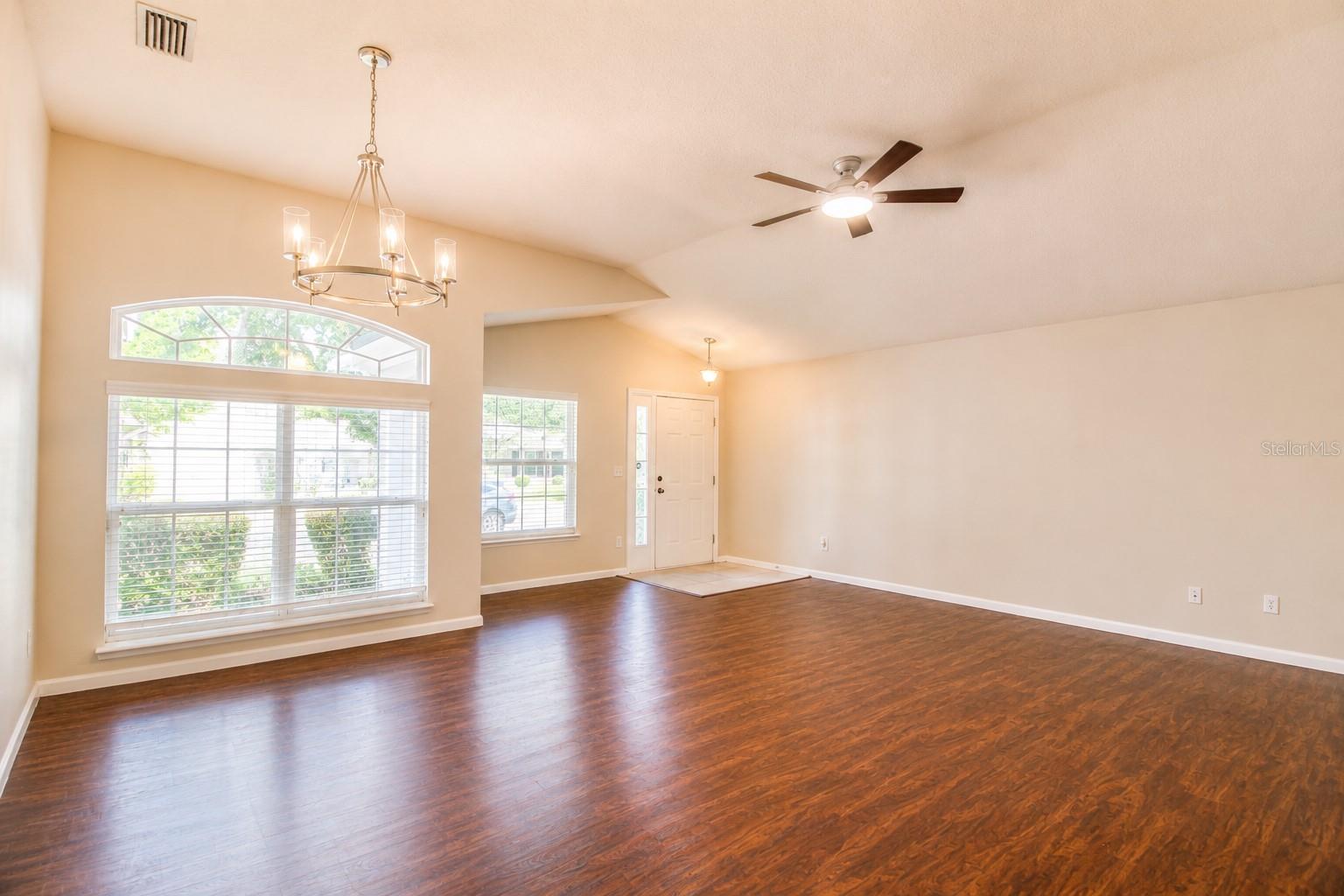 8135 NW 54TH STREET