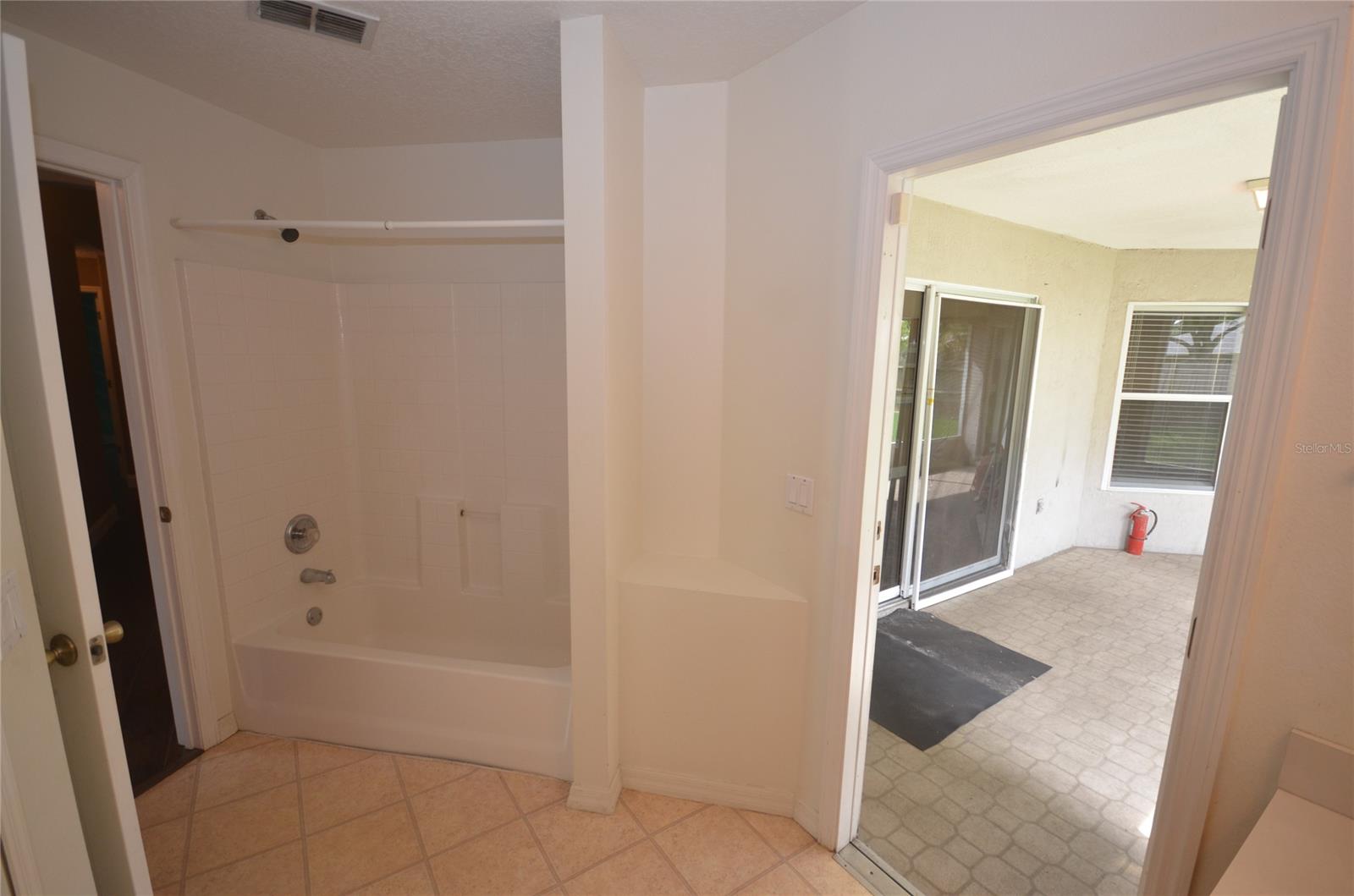 Florida Shores 01 - Residential