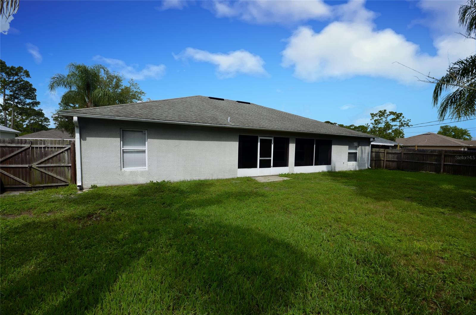 Florida Shores 01 - Residential