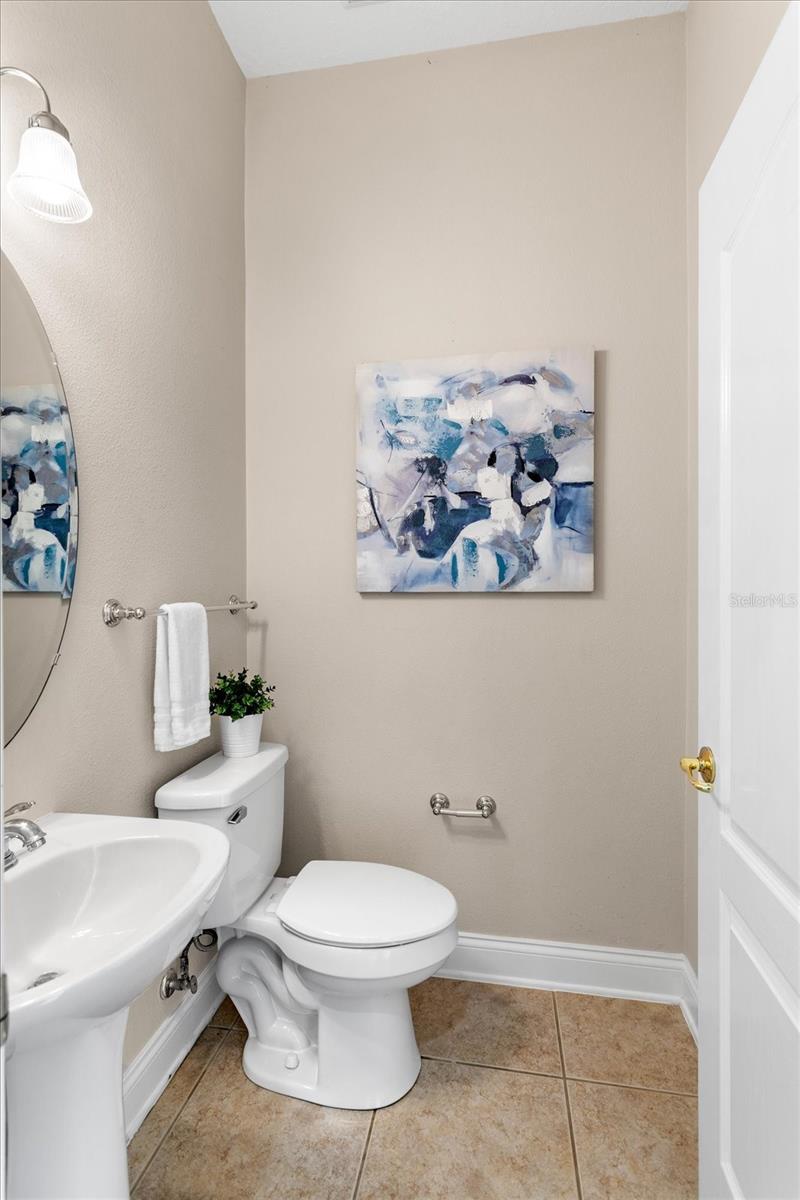 HEATHROW COUNTRY ESTATE HOMES PHASE ONE - Residential