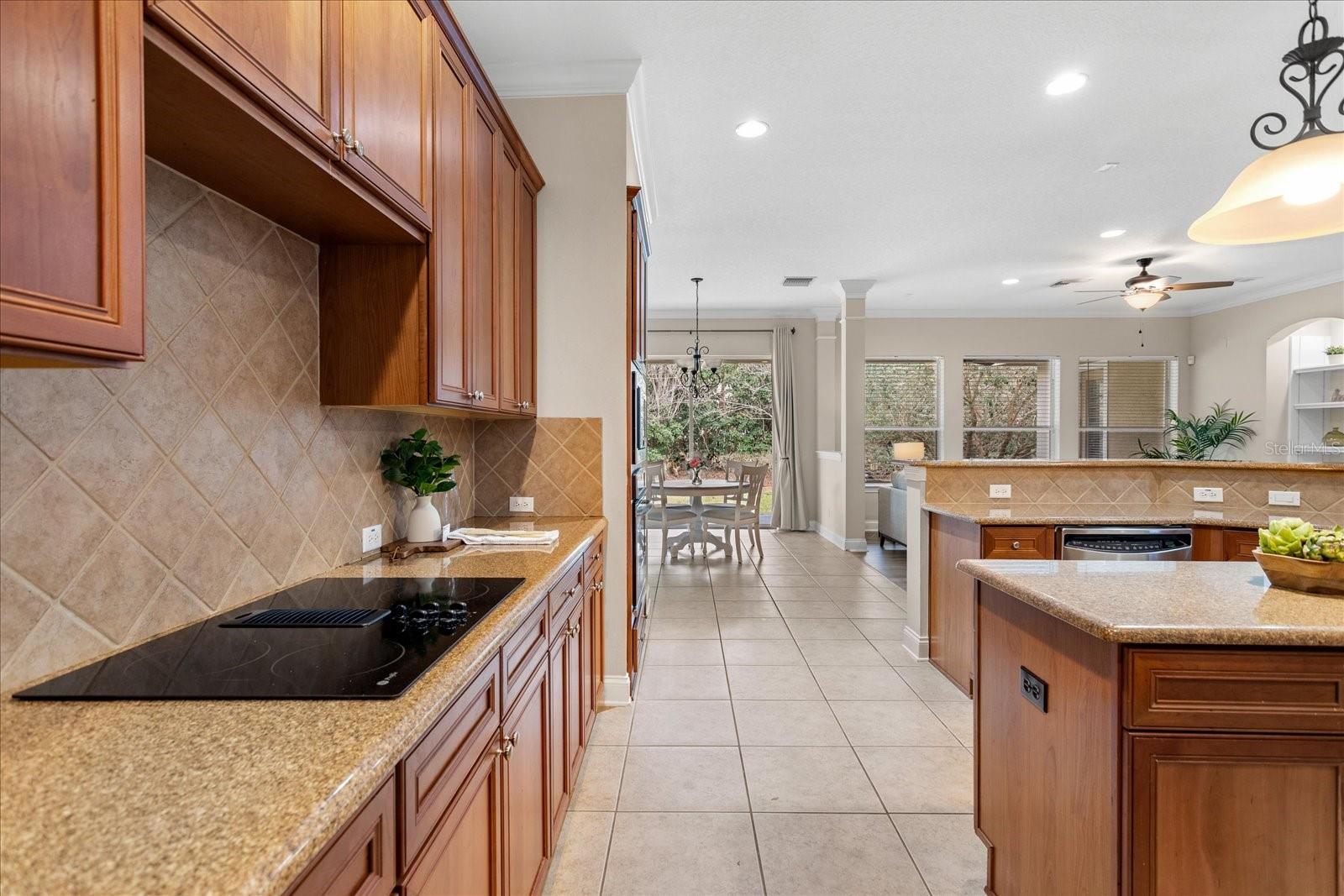 HEATHROW COUNTRY ESTATE HOMES PHASE ONE - Residential