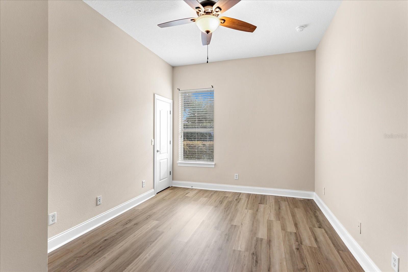 HEATHROW COUNTRY ESTATE HOMES PHASE ONE - Residential