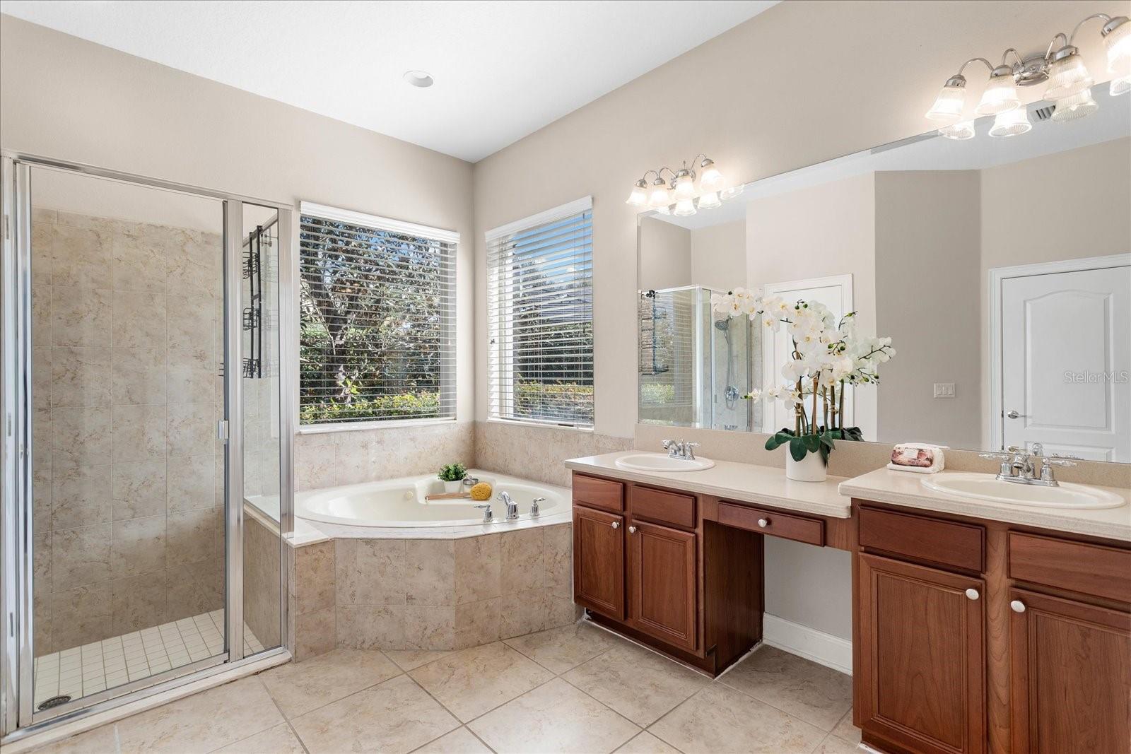 HEATHROW COUNTRY ESTATE HOMES PHASE ONE - Residential