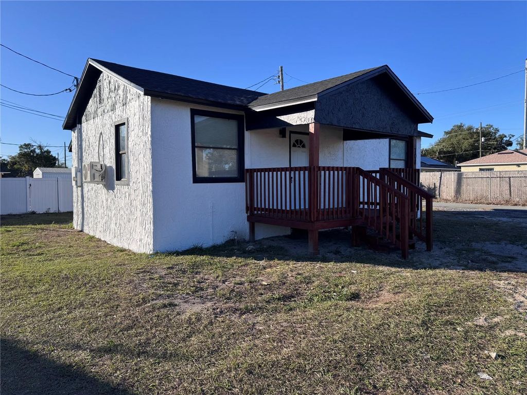 Photo of 708 Martin L King Jr Avenue, Lakeland, FL 33815 (MLS # S5142205)