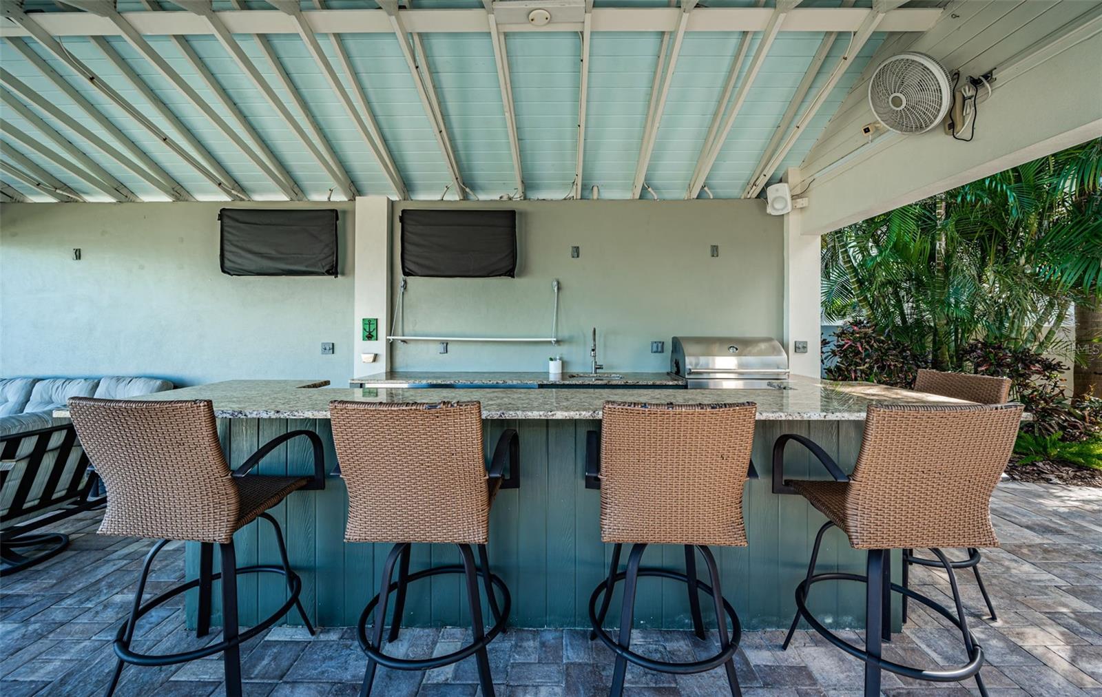 TIERRA VERDE - Residential