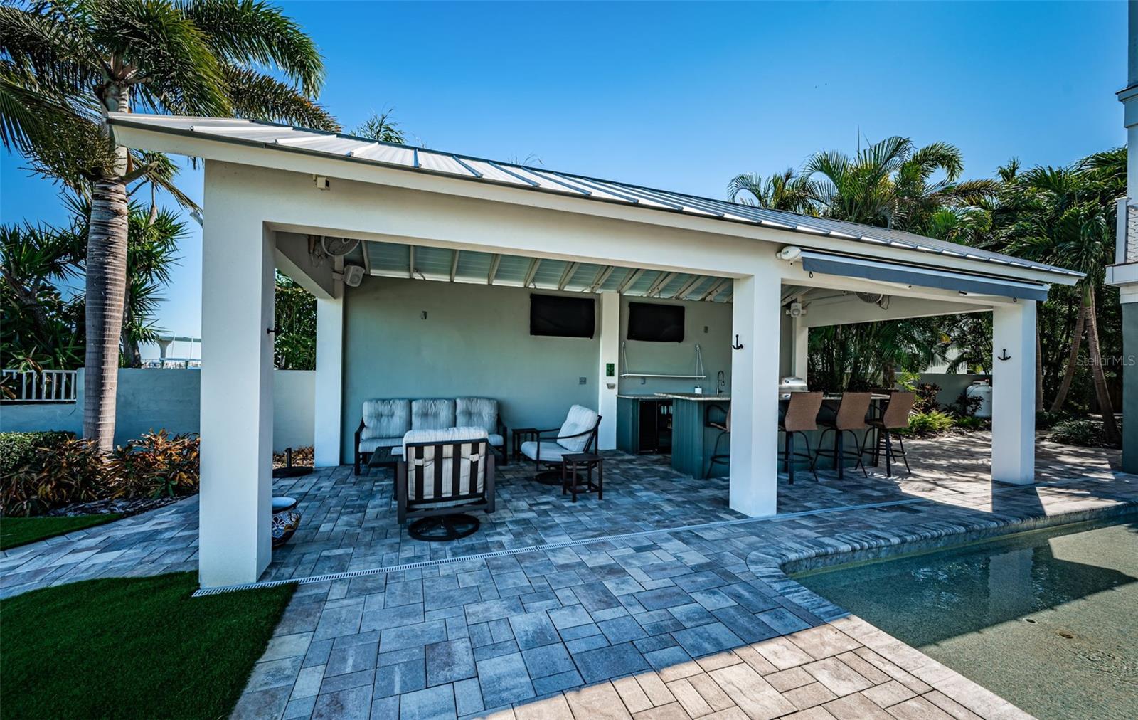 TIERRA VERDE - Residential