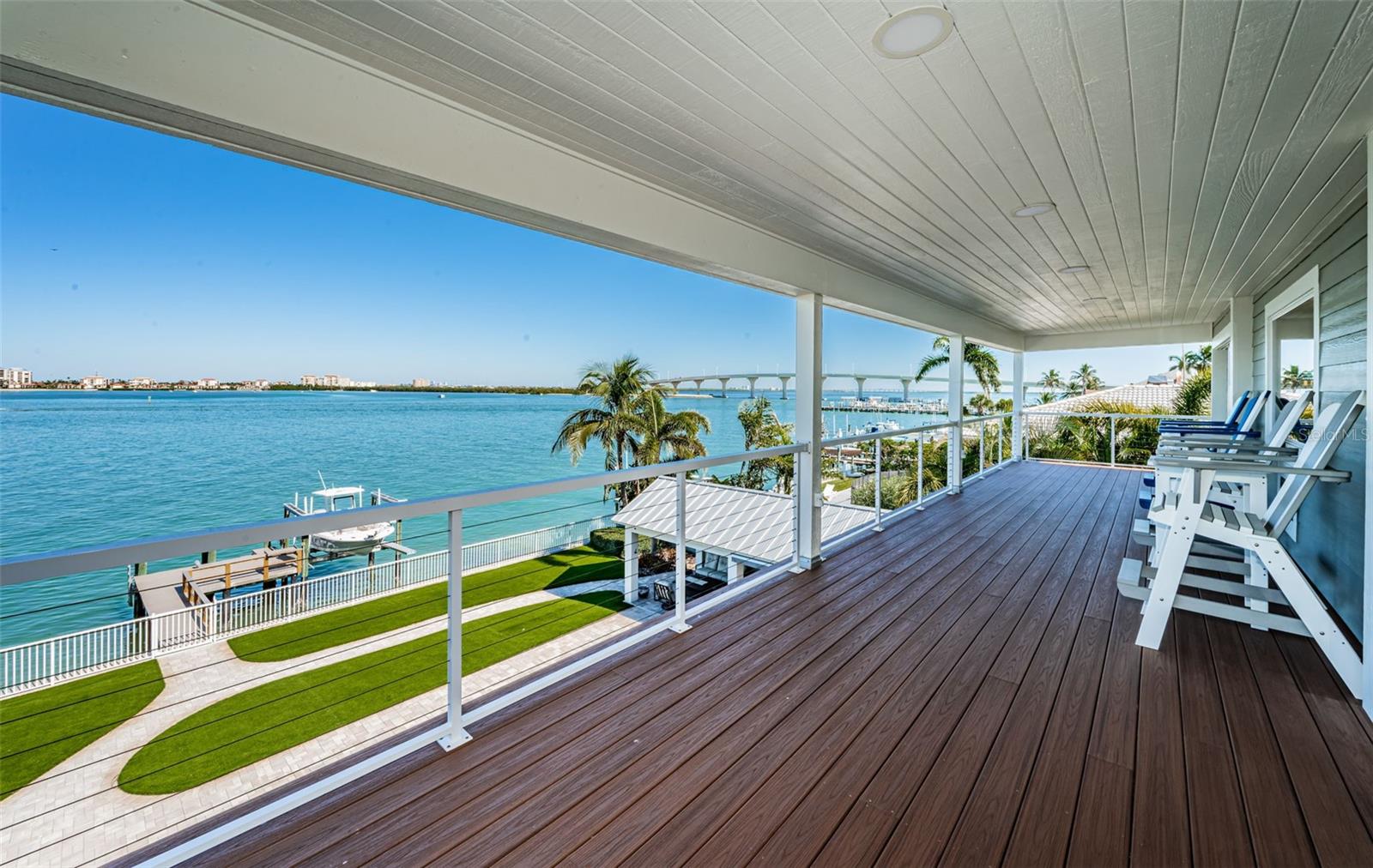 TIERRA VERDE - Residential