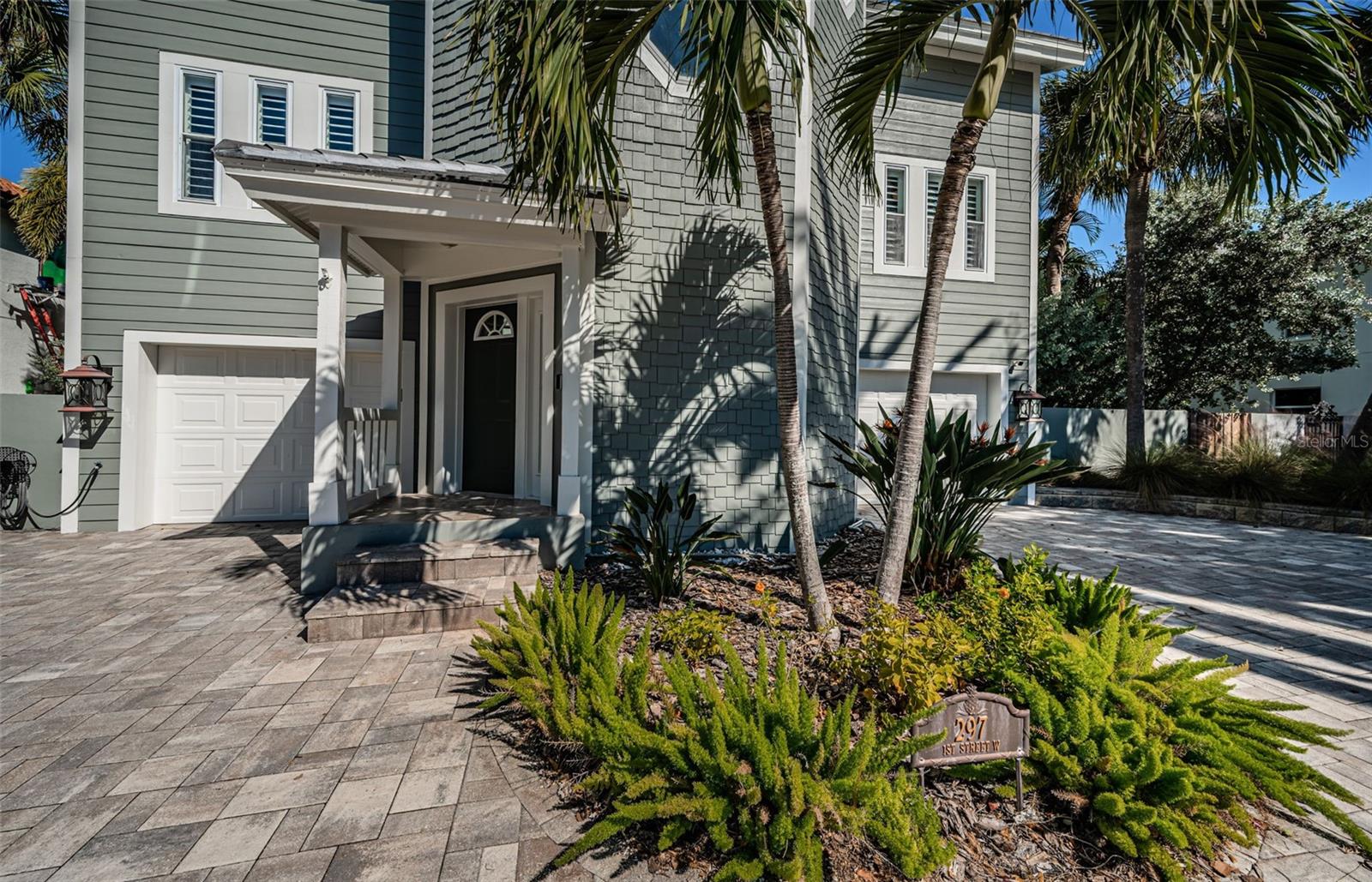 TIERRA VERDE - Residential