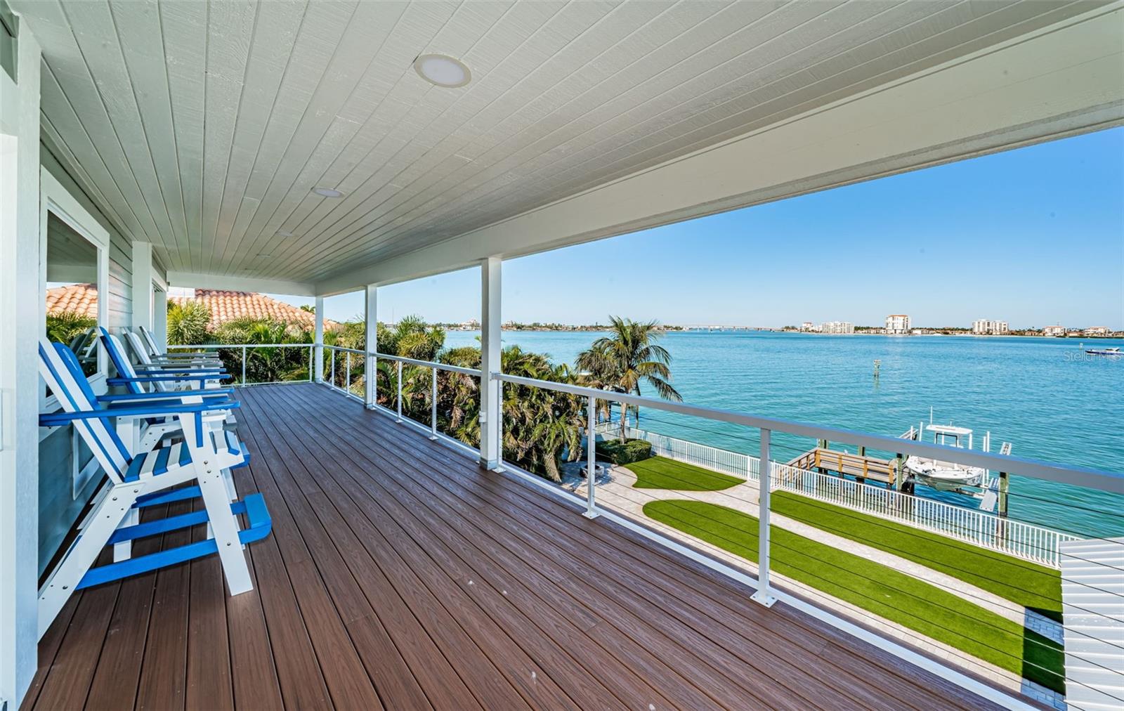 TIERRA VERDE - Residential