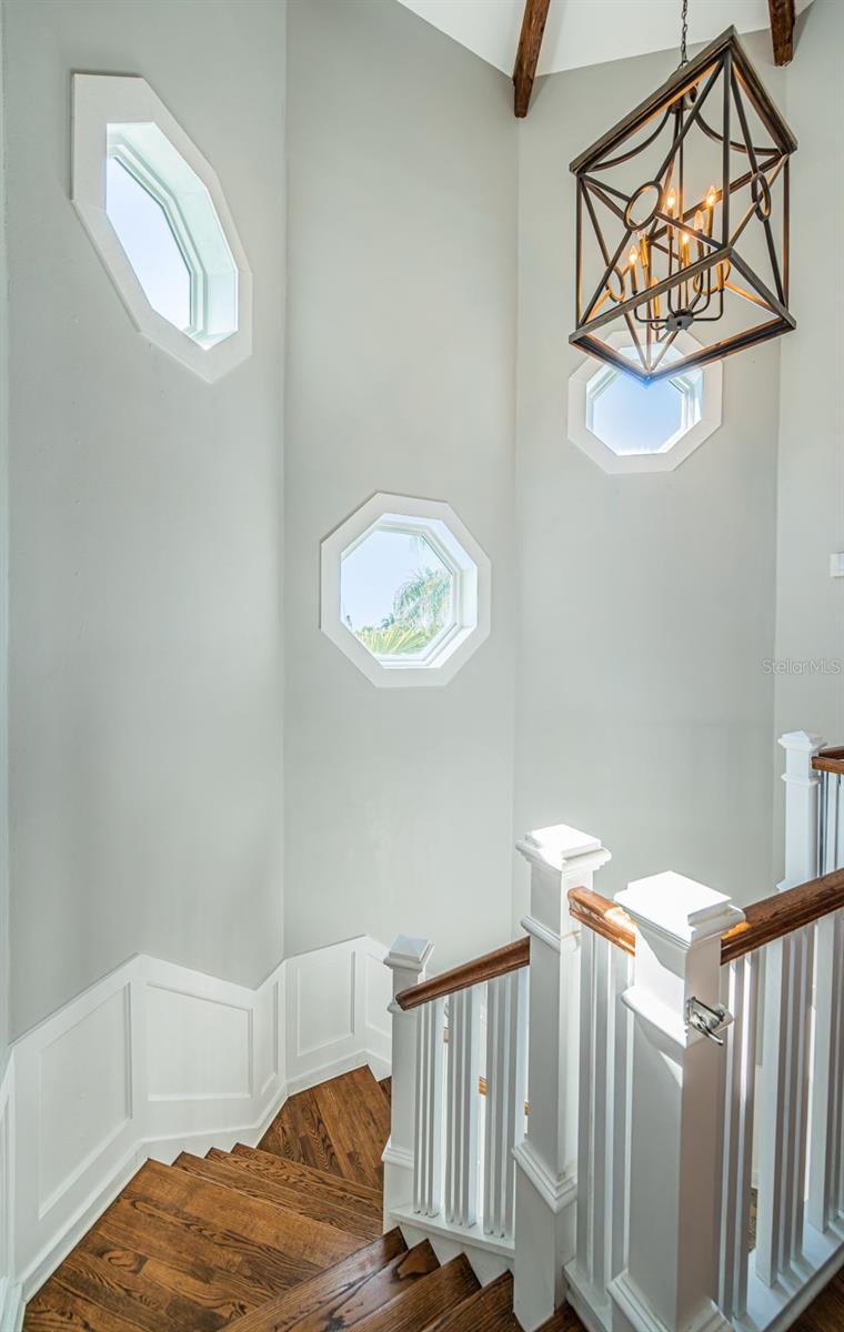 TIERRA VERDE - Residential