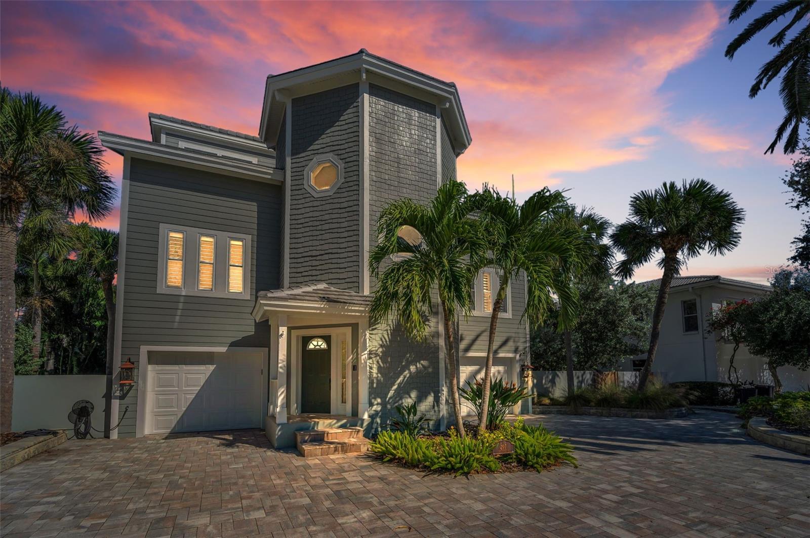 TIERRA VERDE - Residential