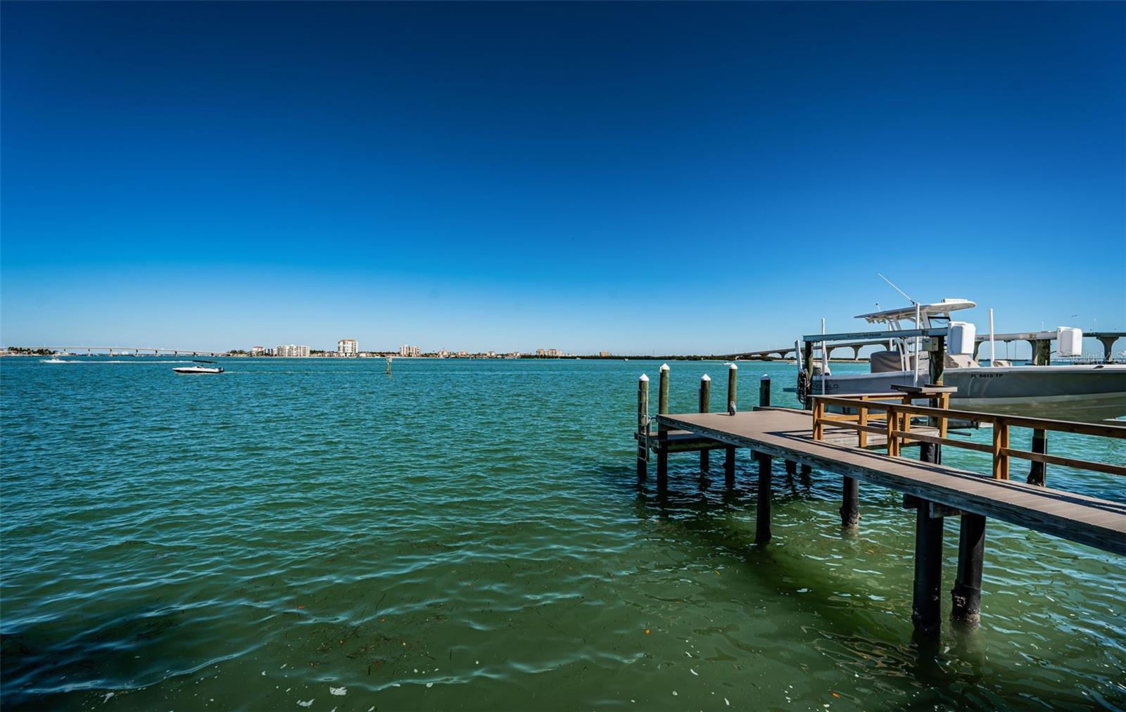 TIERRA VERDE - Residential