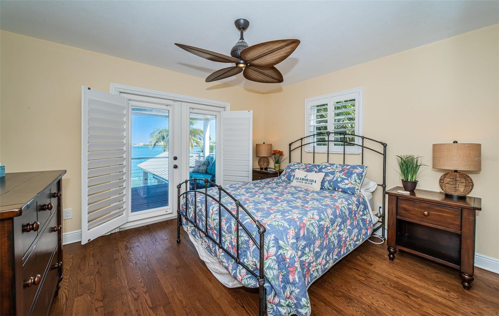 TIERRA VERDE - Residential