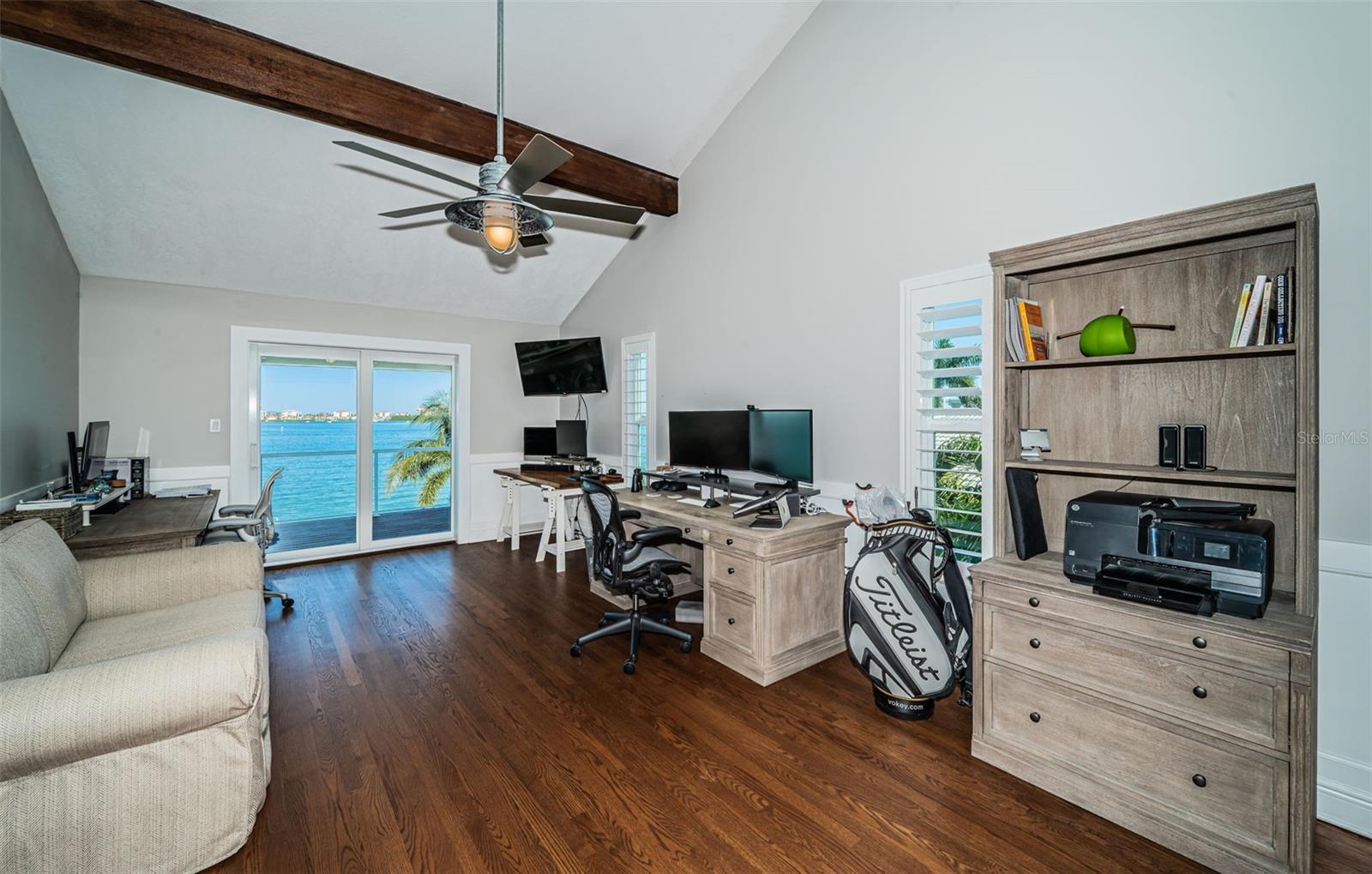 TIERRA VERDE - Residential